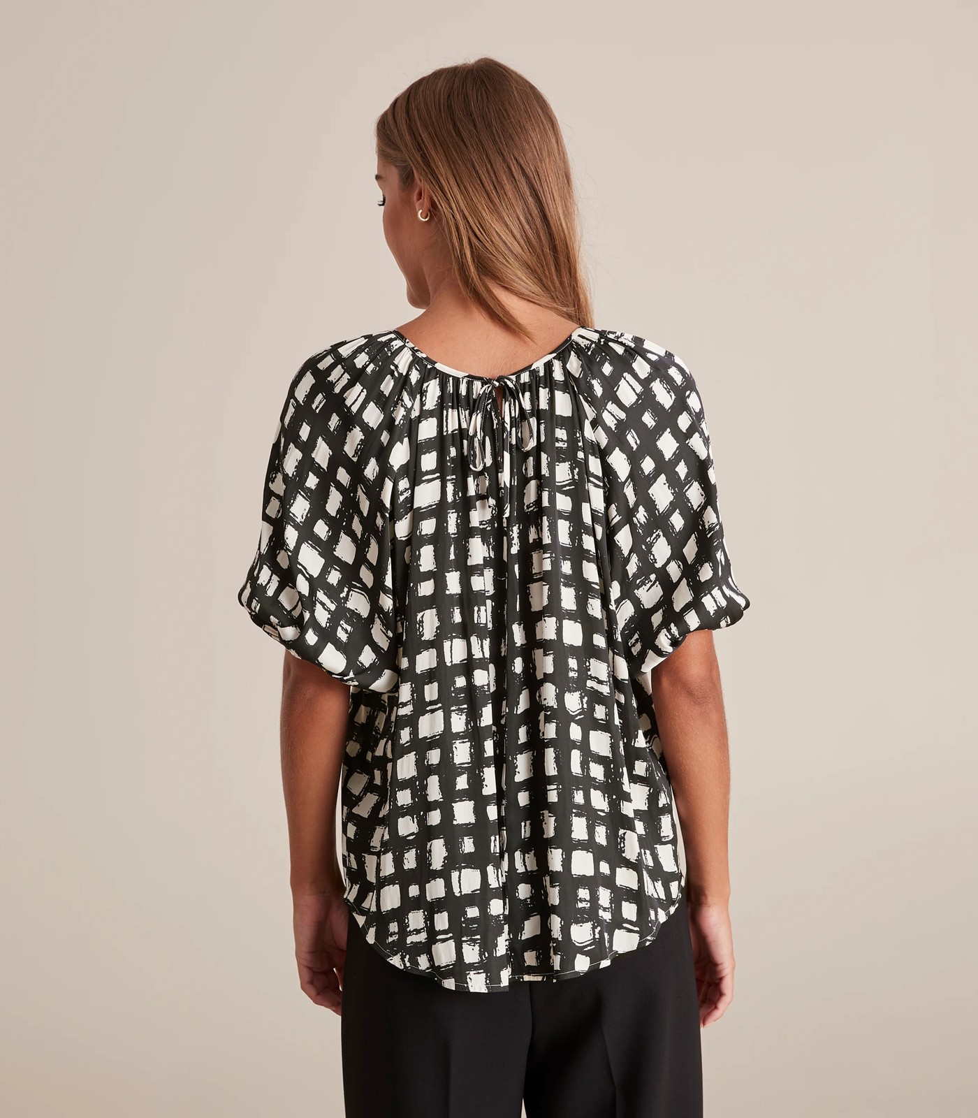 Preview Gathered T-Shirt 5 of 6