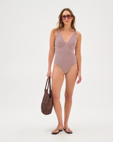 Resort V-Neck Crinkle One Piece Swimsuit