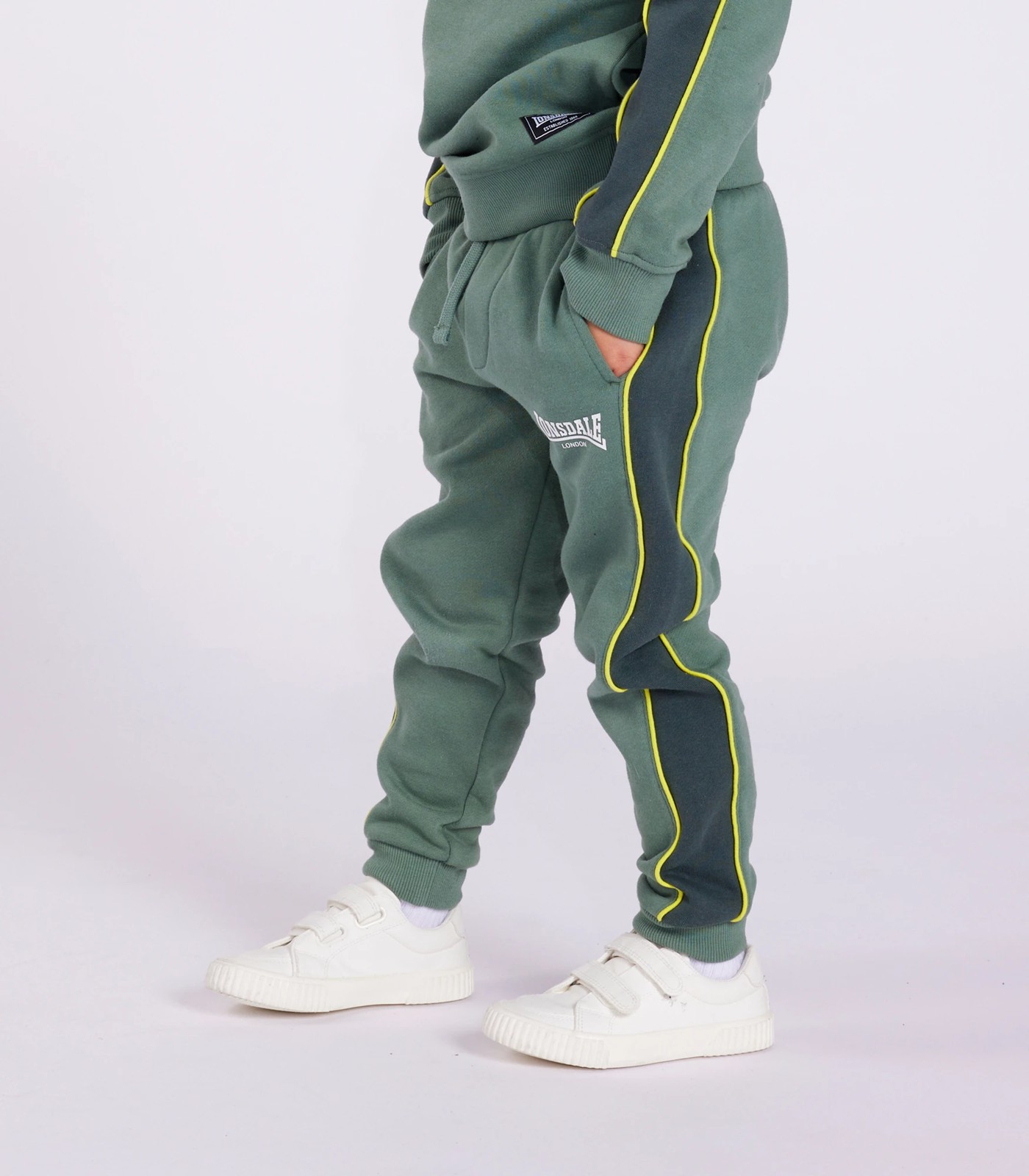 Green on sale tracksuit pants