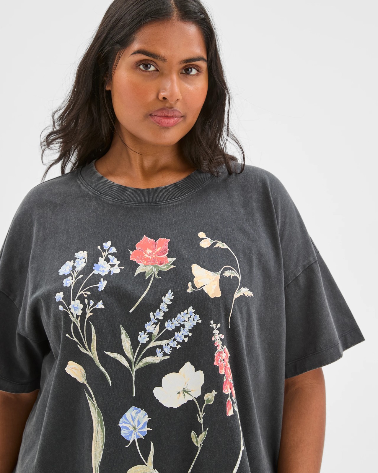 Plus Size Australian Cotton Graphic Split Hem T-Shirt 2 of 5