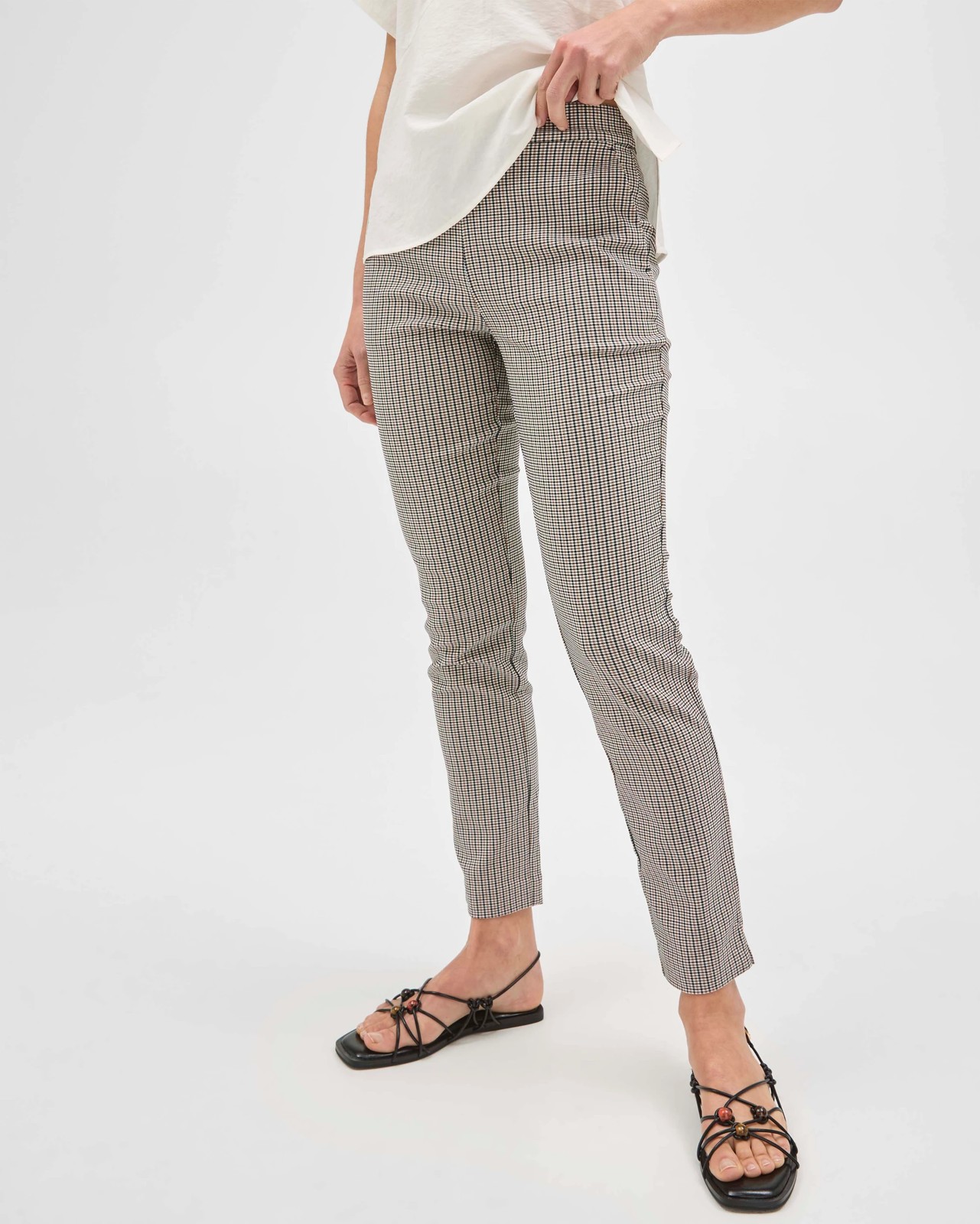 Carrie Ankle Length Skinny Bengaline Pants - Preview 4 of 5