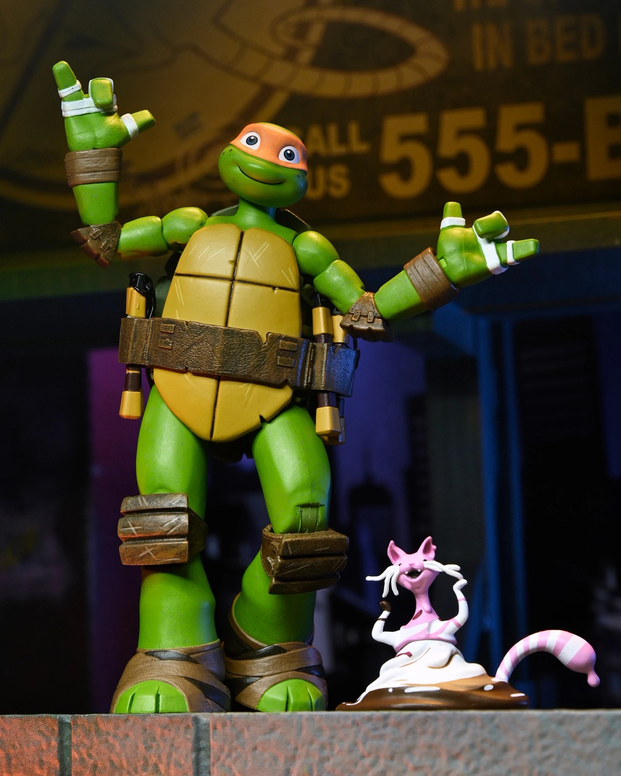Neca TMNT Ultimate Michelangelo 7-Inch Figurine 5 of 6