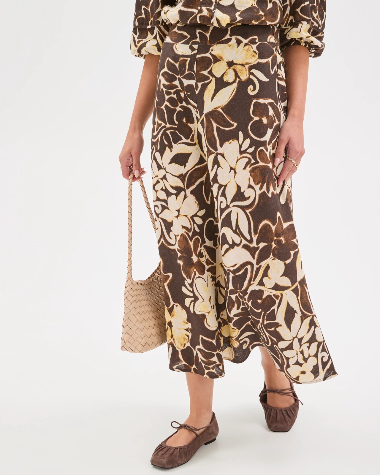 Petites European Linen Seam Detail Midi Skirt - Floral Print 4 of 6