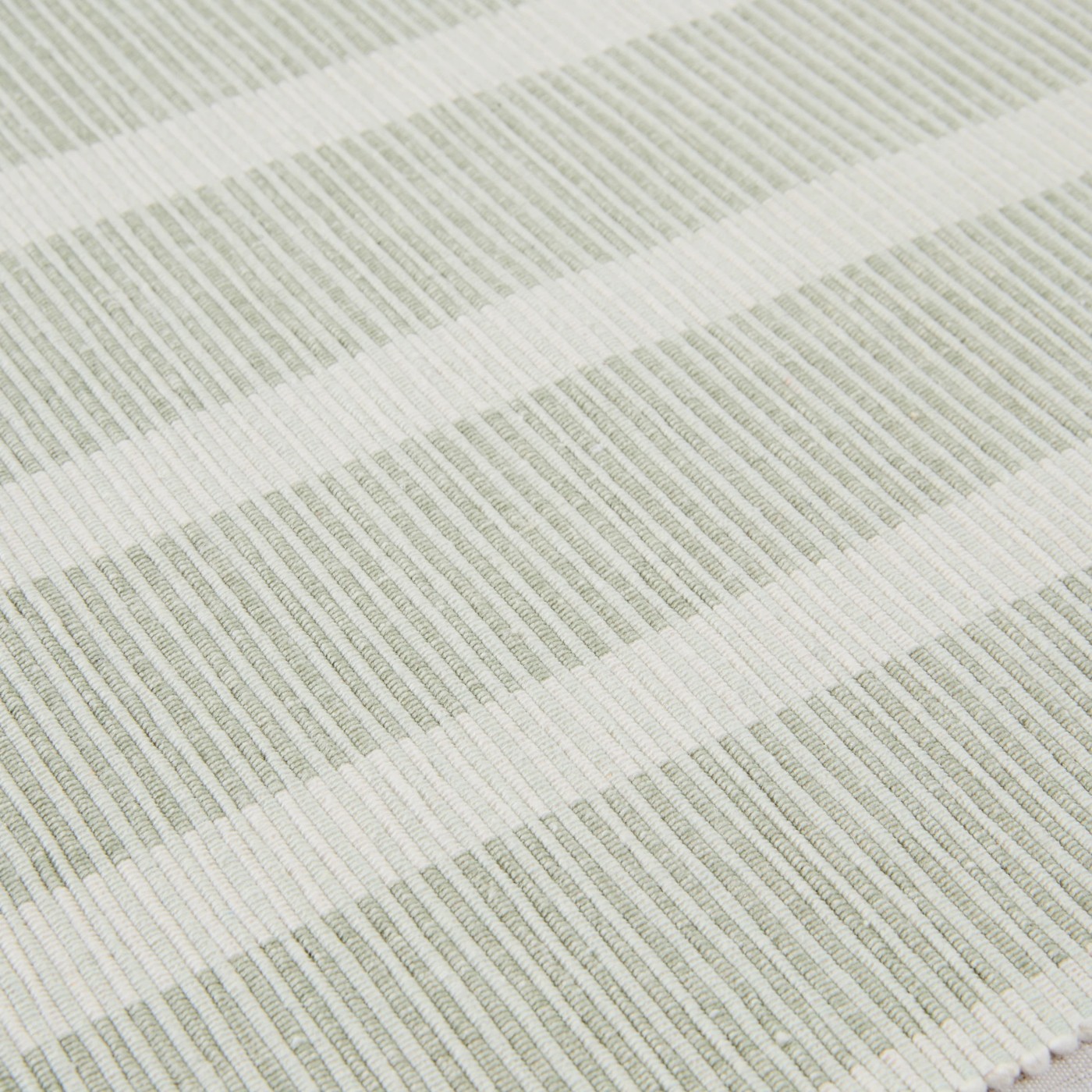 43535040-4
