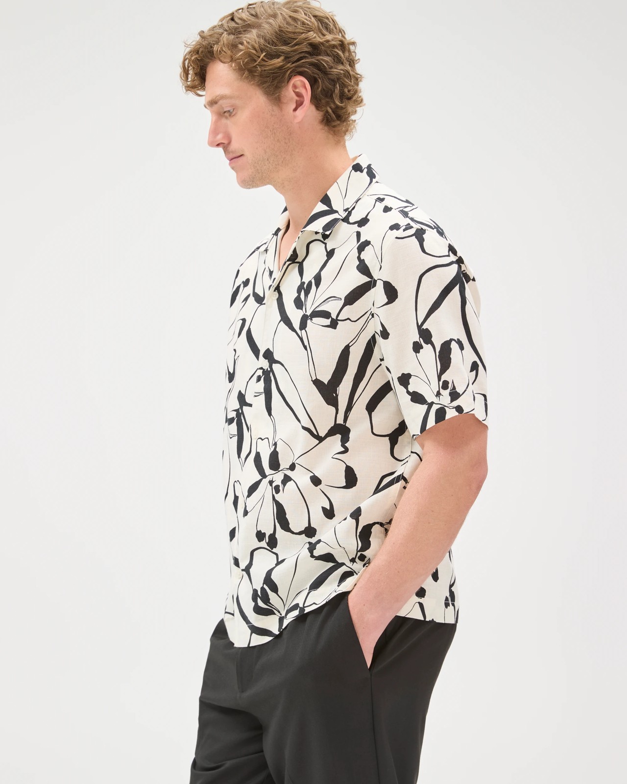 Preview Resort Short Sleeve Shirt 5 of 5