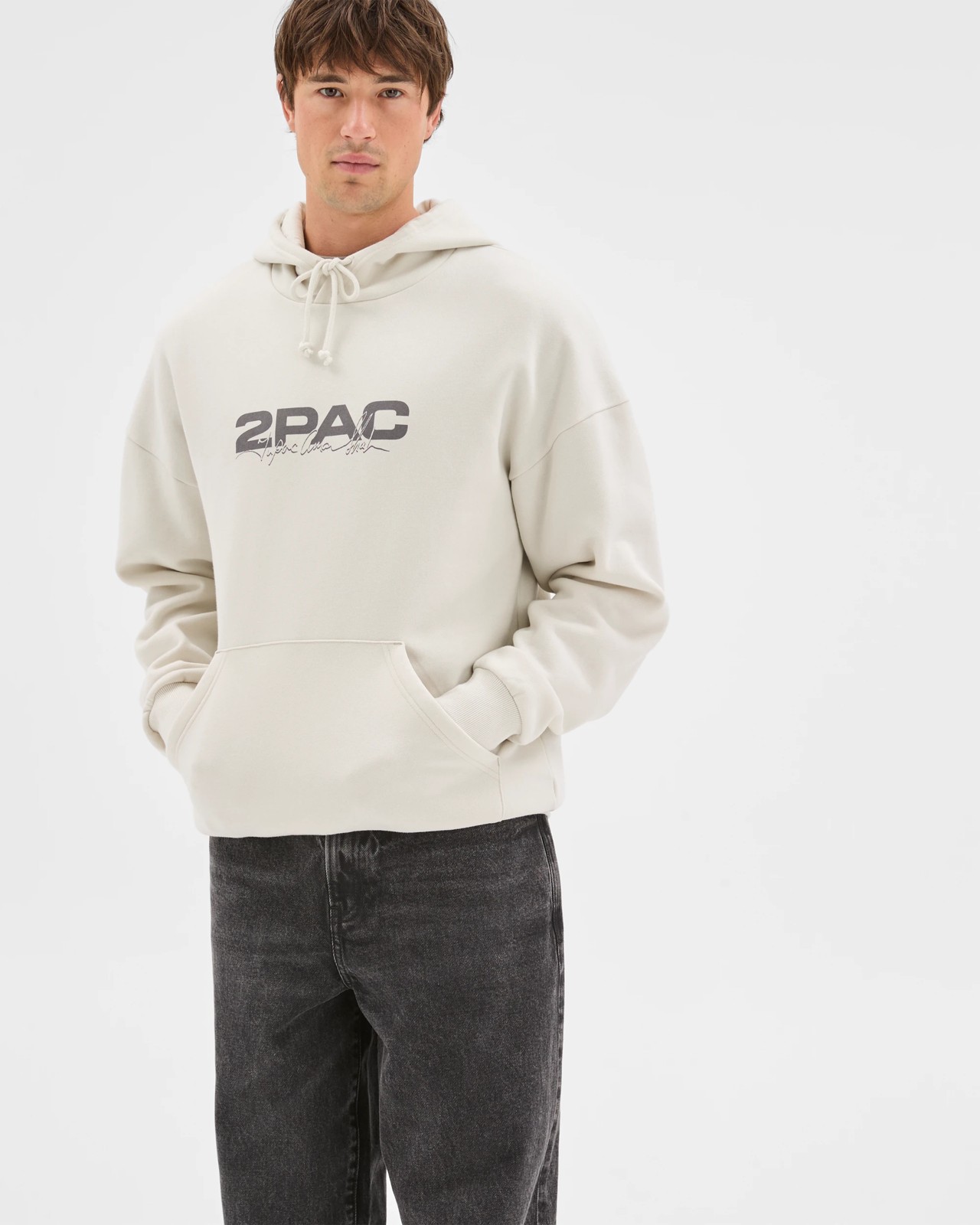 Tupac Heavyweight Graphic Hoodie 5 of 6