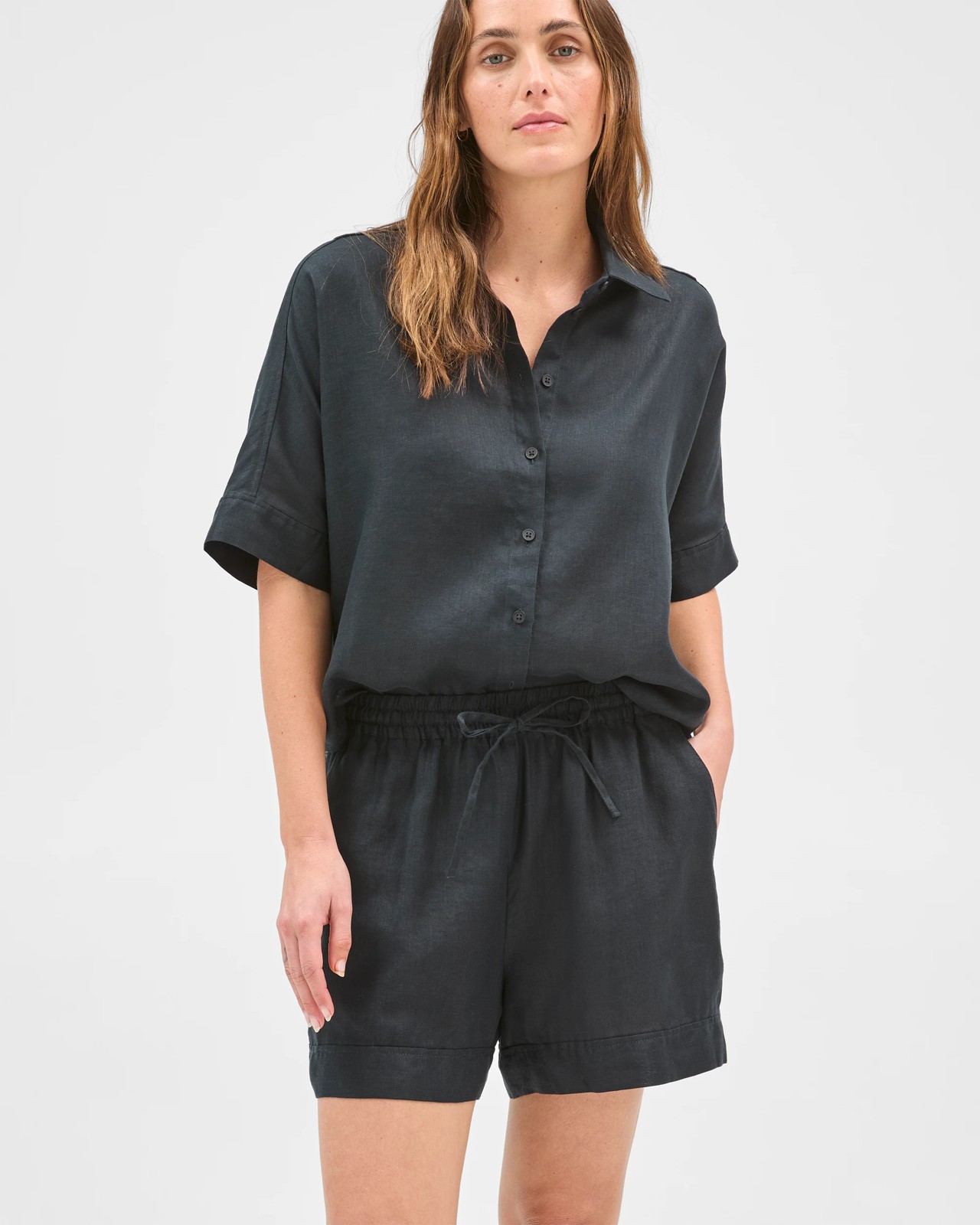 European Linen Pull On Shorts - Black 5 of 5