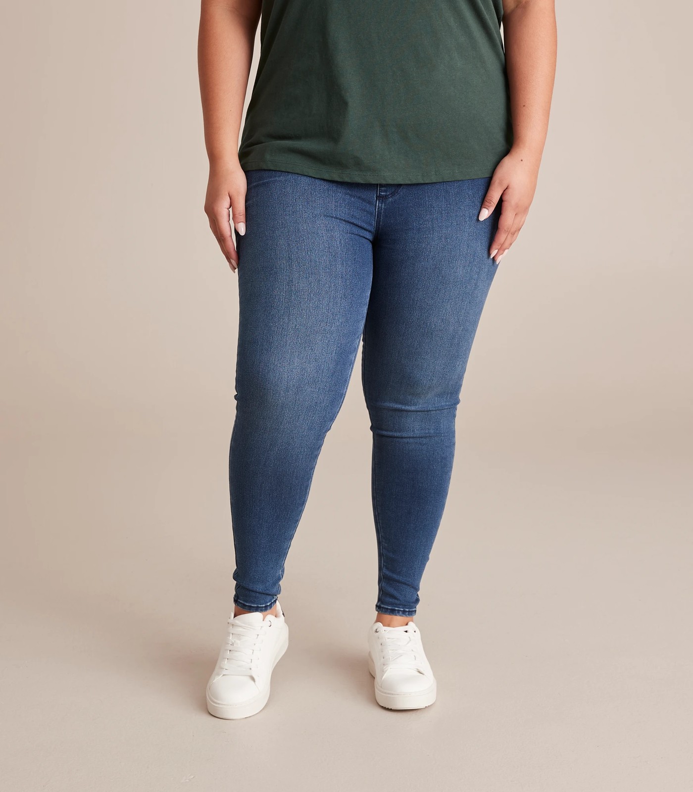 Buy Women's Plus Size Full Length Plain Jeggings with Pockets and  Elasticised Waistband Online