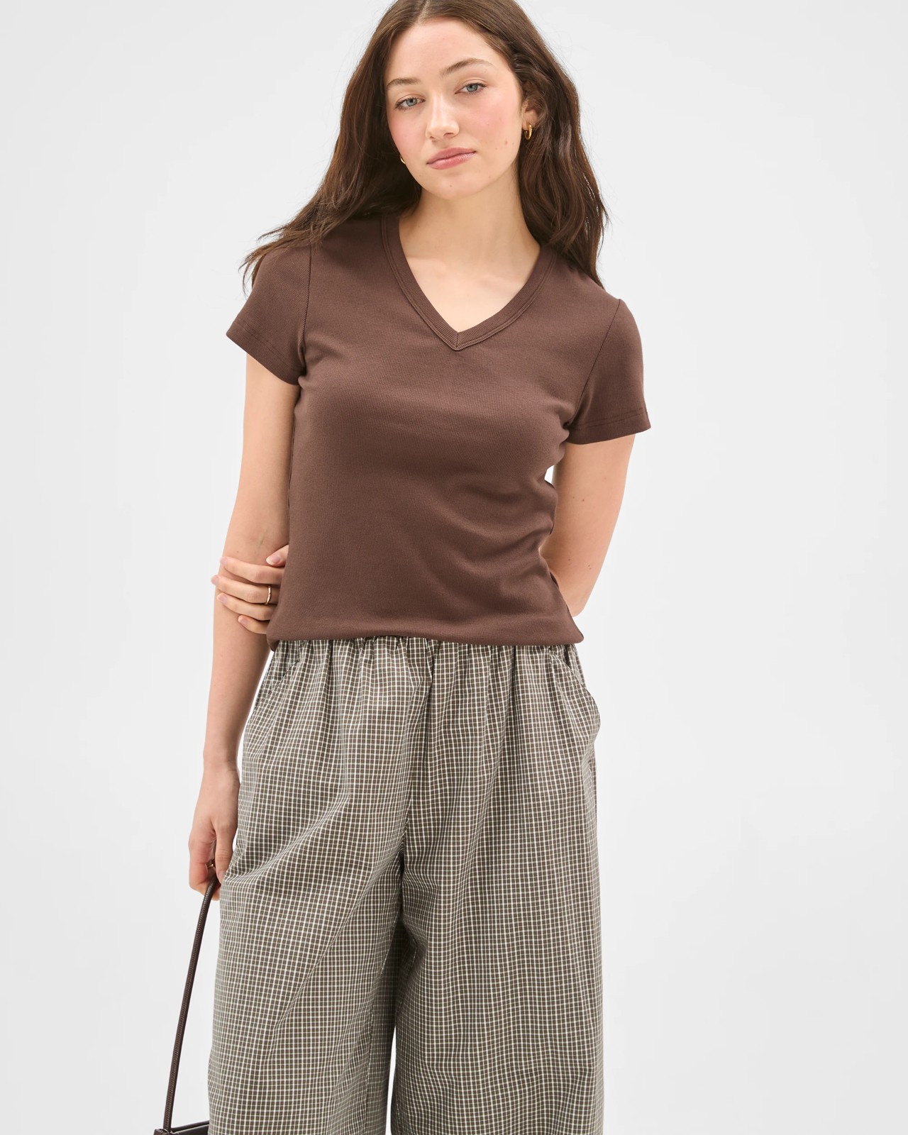 Lily Loves Australian Cotton Blend V-Neck Fitted T-Shirt - Bark 4 of 5