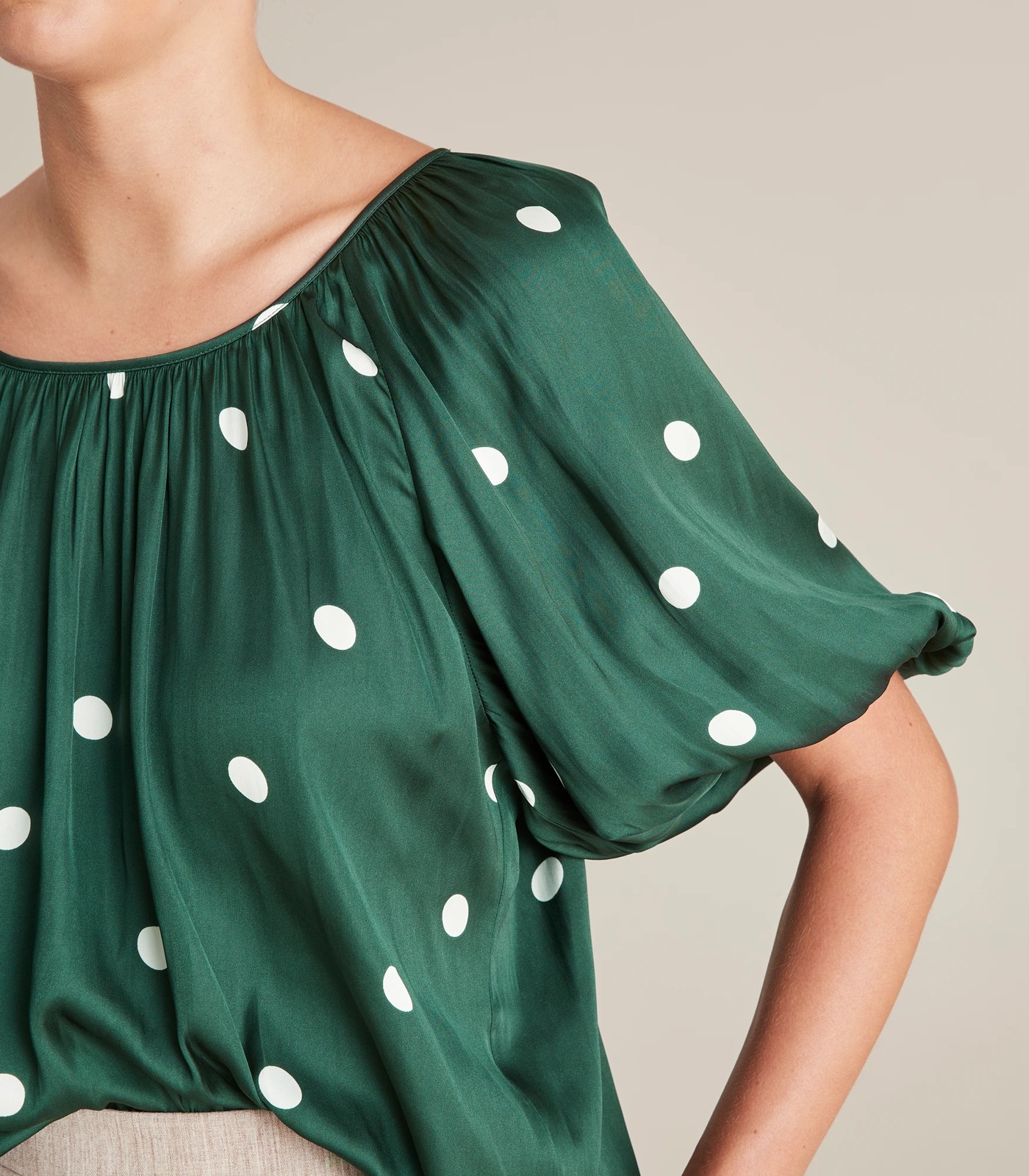 Preview Gathered T-Shirt 3 of 5