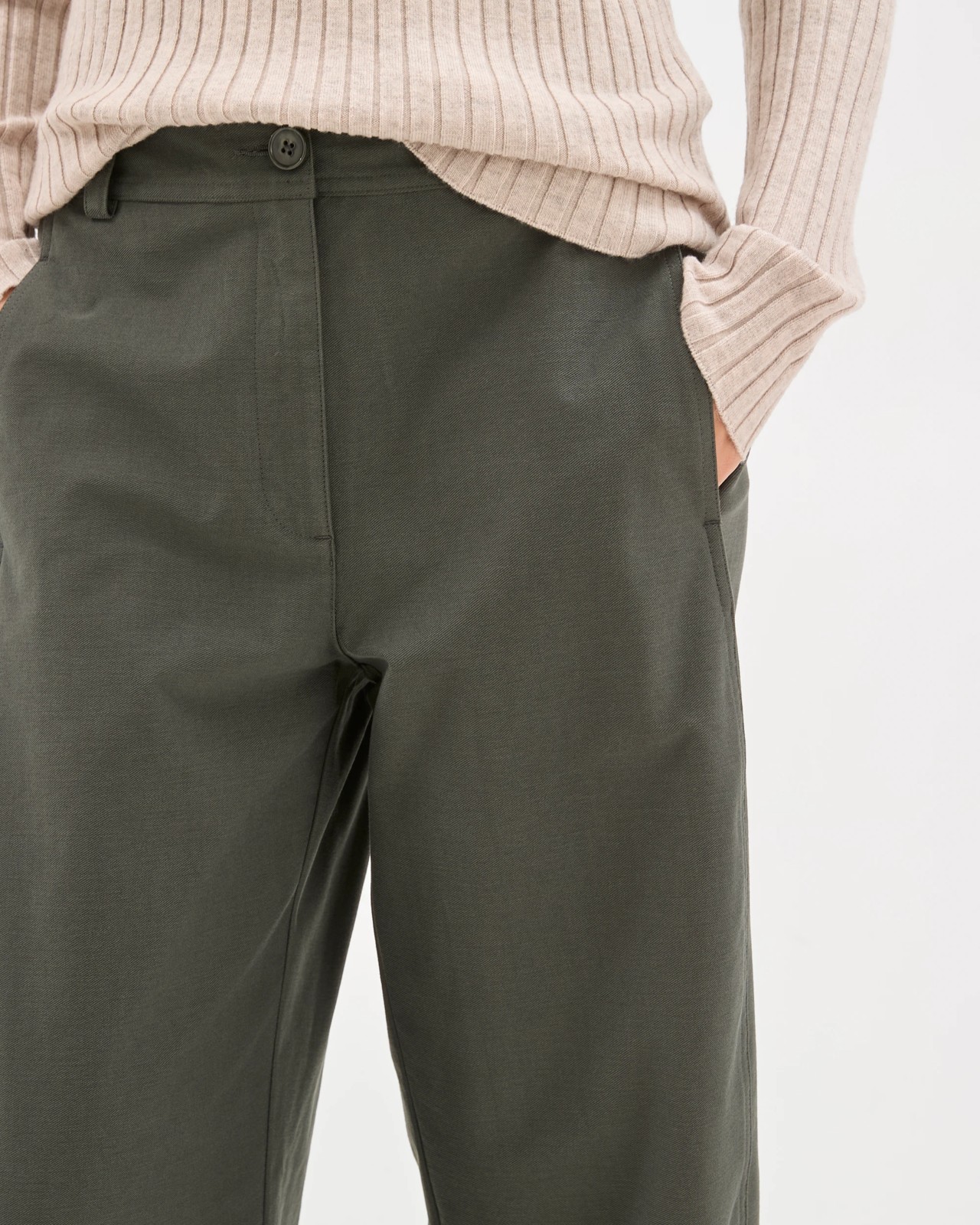 Relaxed Forward Seam Barrel Leg Pants - Oregano 5 of 6