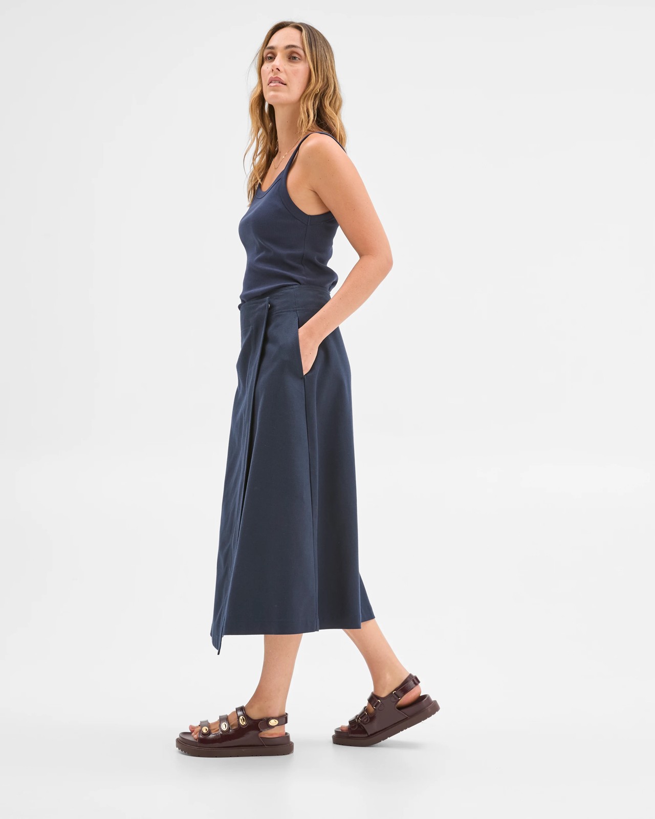 225_72053768_3+225T7205