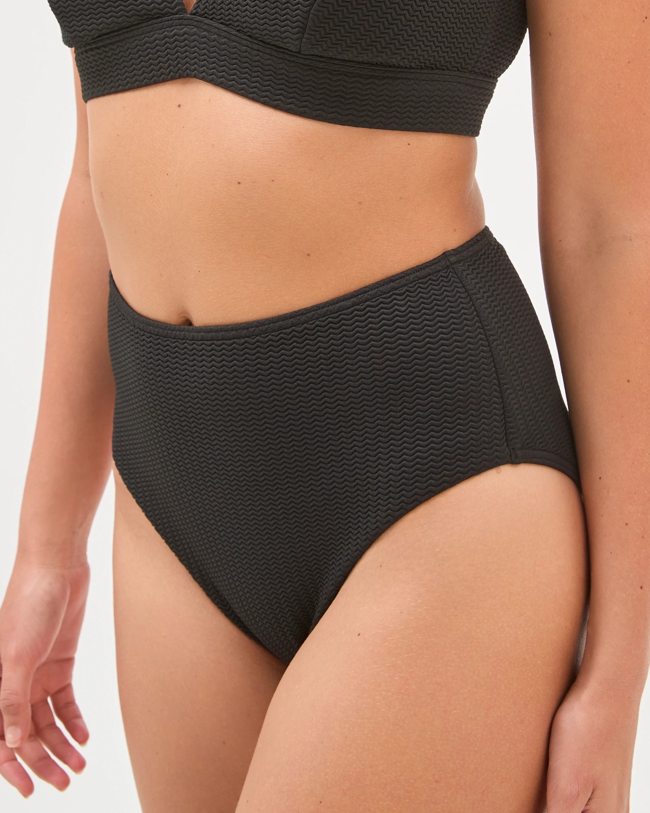 Resort V-Neck Crinkle Swim Bikini Top - Black 5 of 5