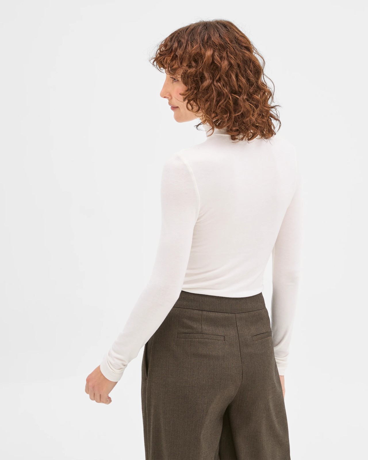 Preview Long Sleeve Luxe Layering Knit Skivvy Top - White 5 of 6