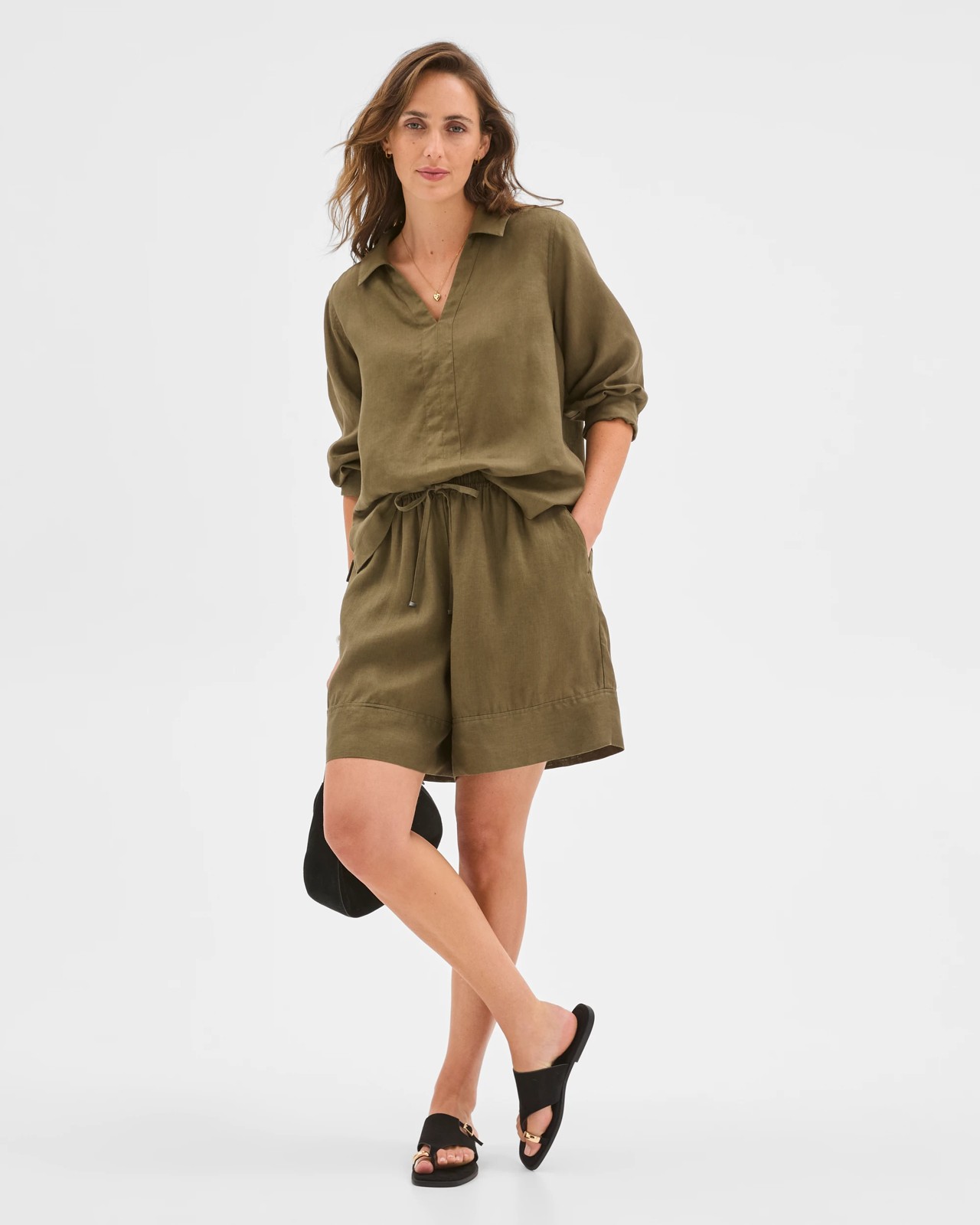 European Linen Long Shorts - Deep Moss 2 of 6