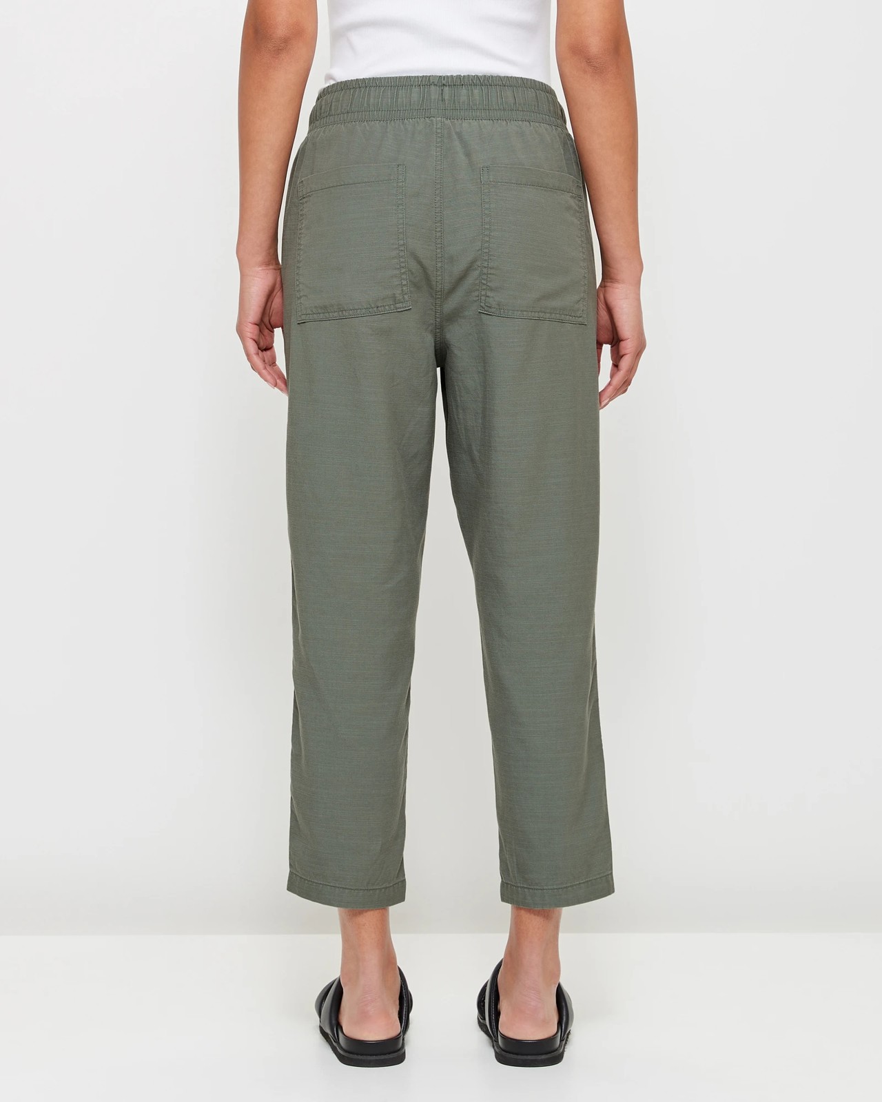 220_67813643_4+25E4B2