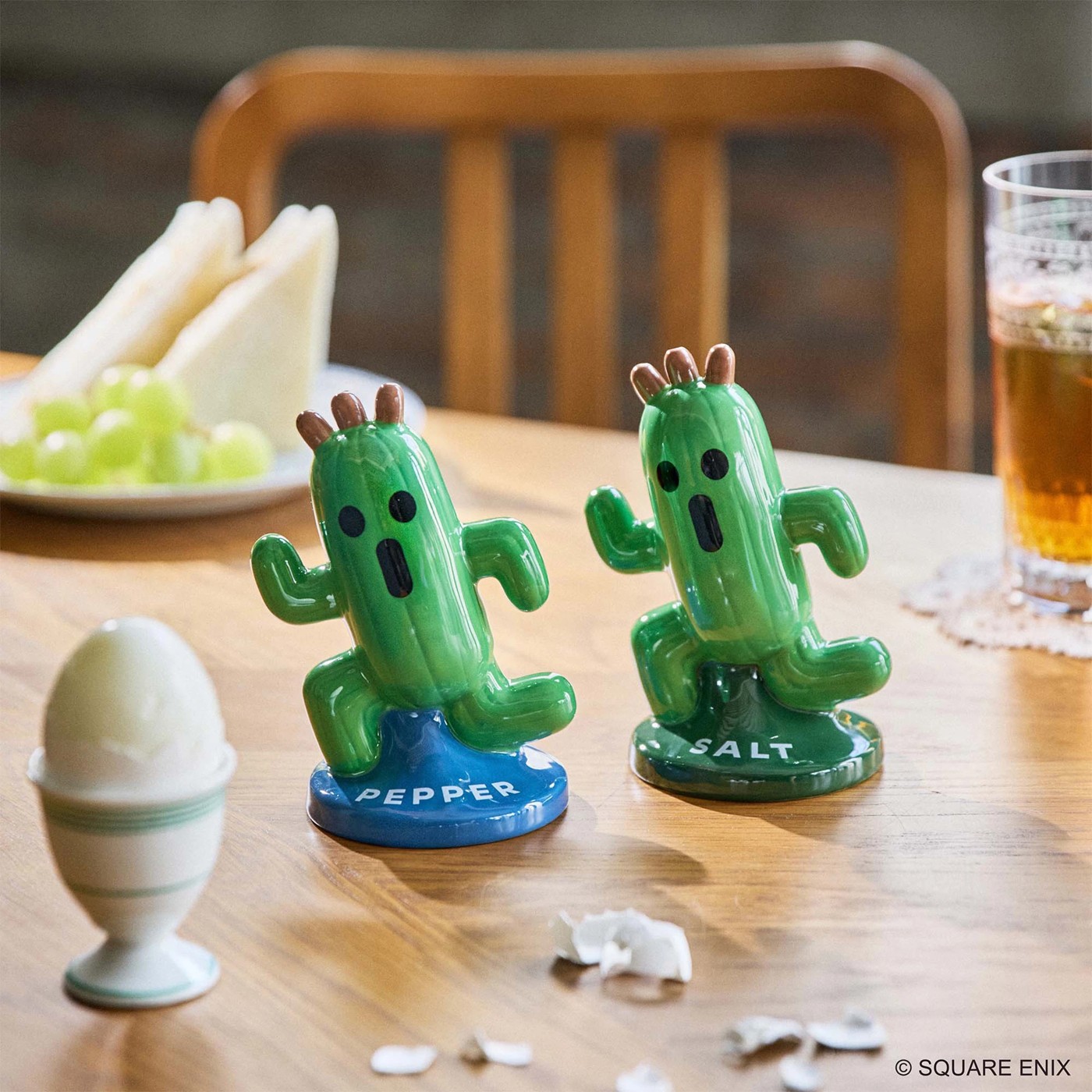 Square Enix Final Fantasy Series - Salt & Pepper Cactuar Dispensers 5 of 5