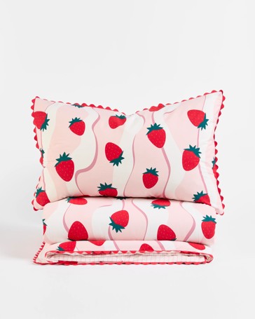 Strawberry Textured Australian Cotton Kids Quilt Cover Set