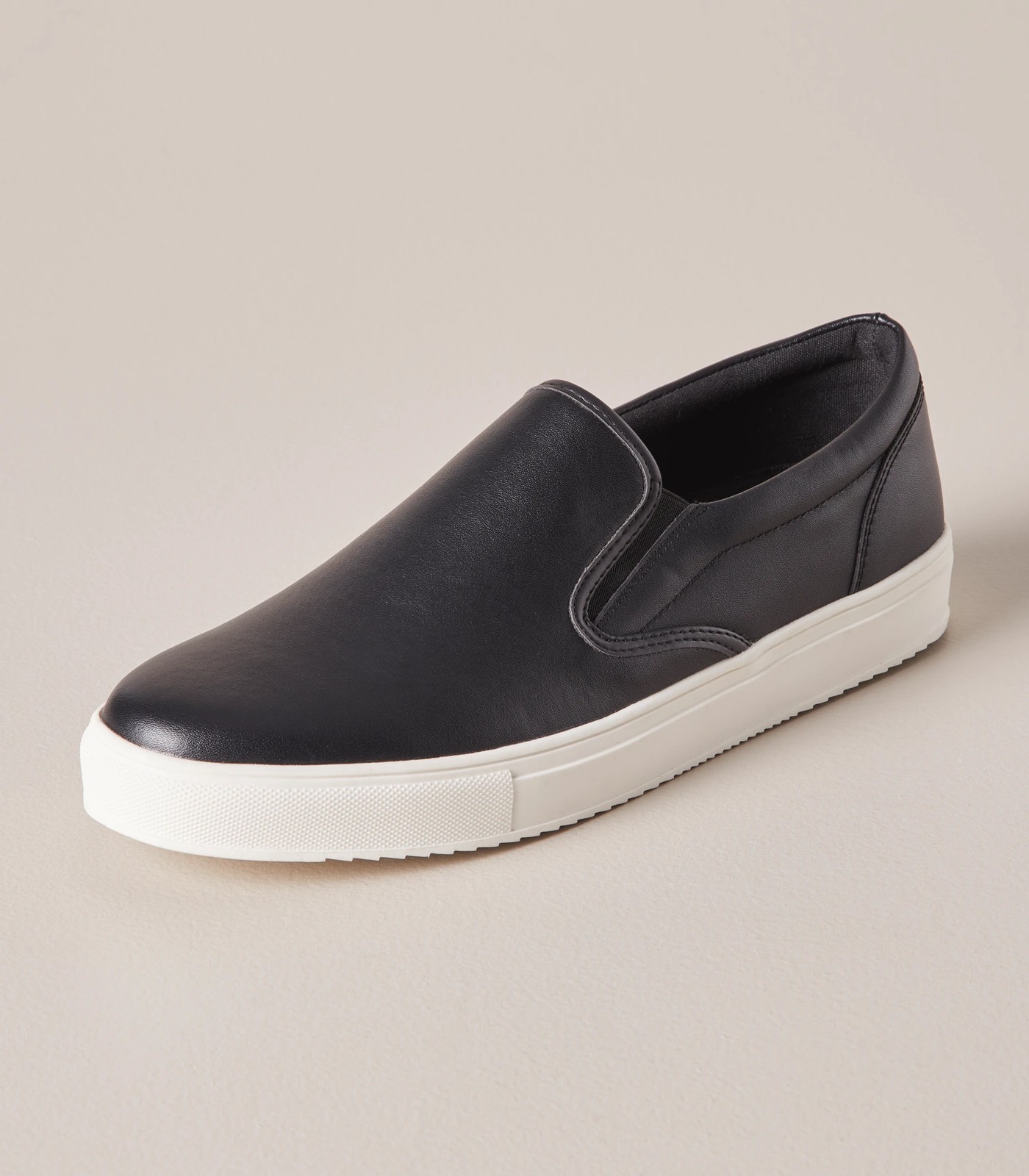 Slip on sales sneakers australia