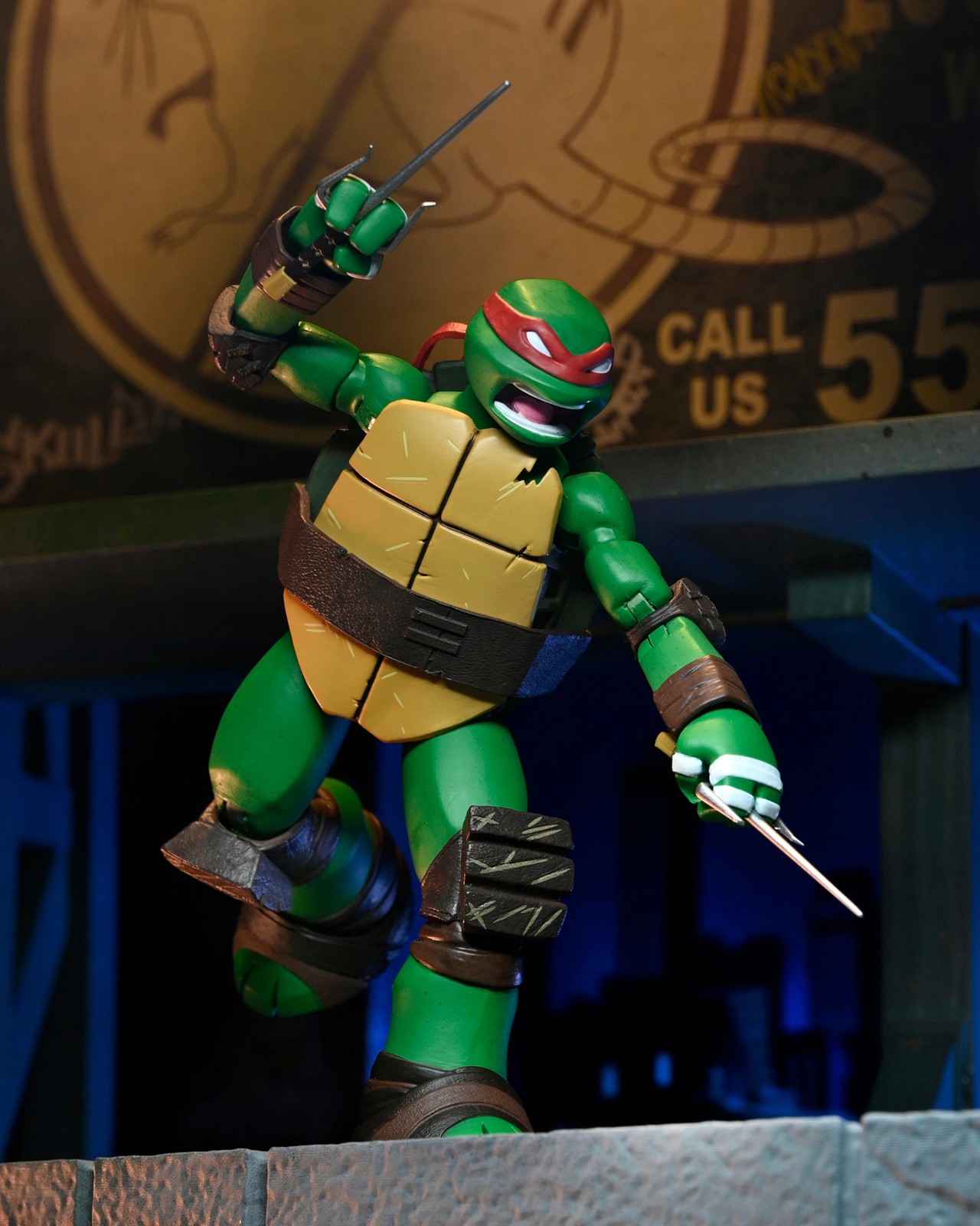 NECA TMNT Raphael Ultimate 7-Inch Scale Figurine 2 of 5