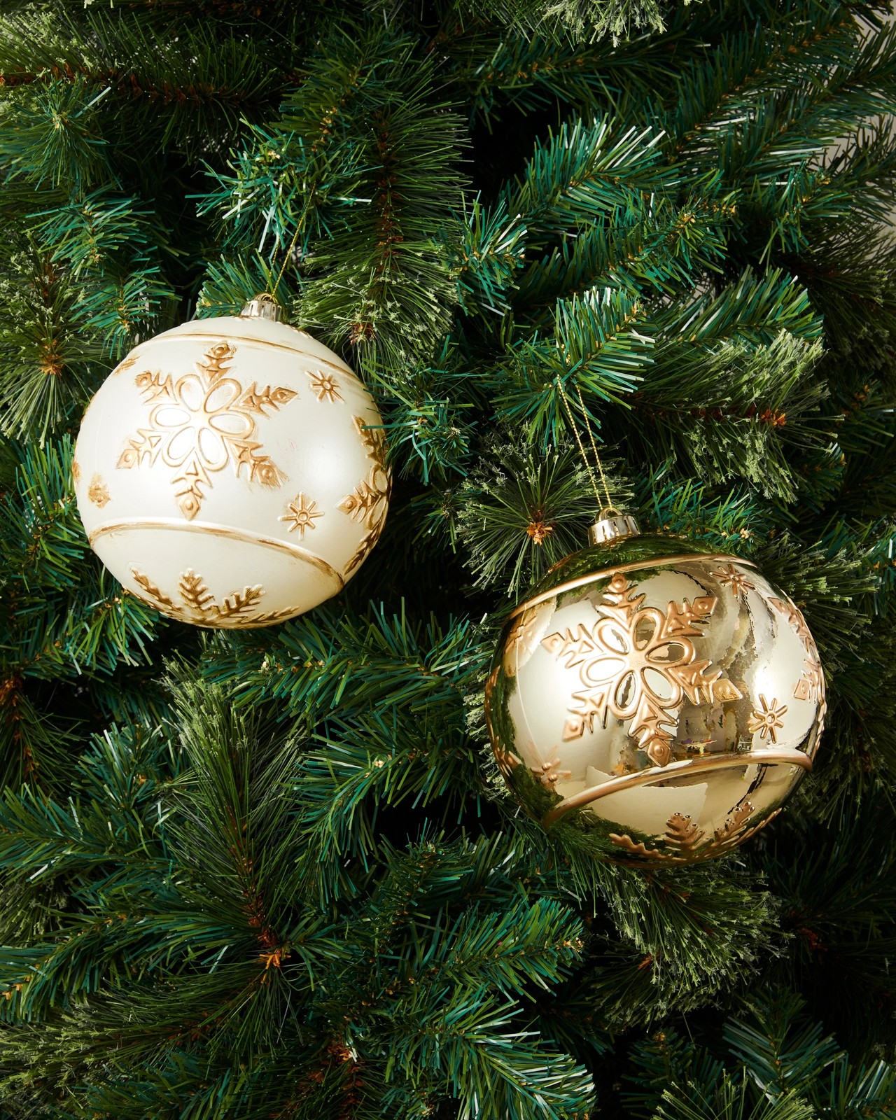 Anko Large Luxury Bauble - Assorted 4 of 4