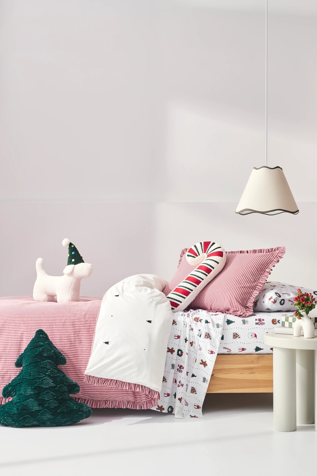 Christmas Embroidered Tree Quilt Cover Set 4 of 6