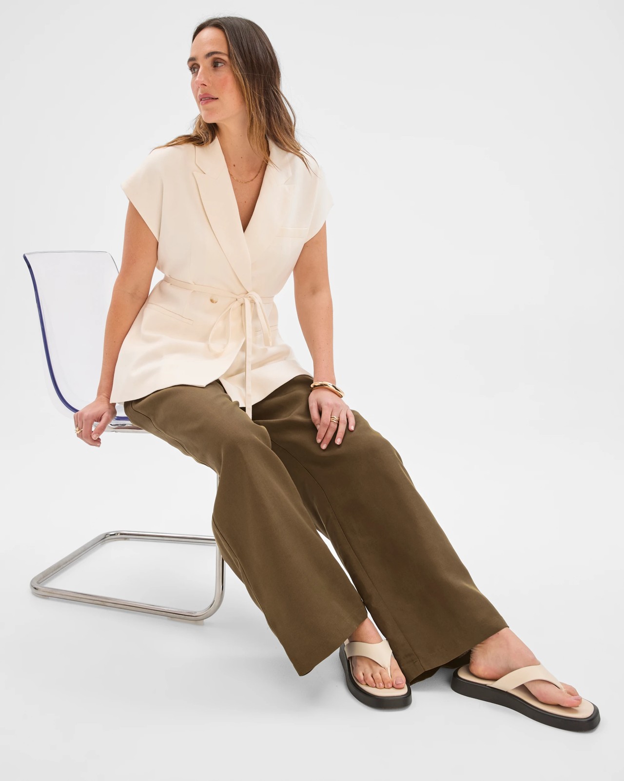 Preview Harper Tailored Ultra Wide Leg Pants - Khaki Olive 3 of 5