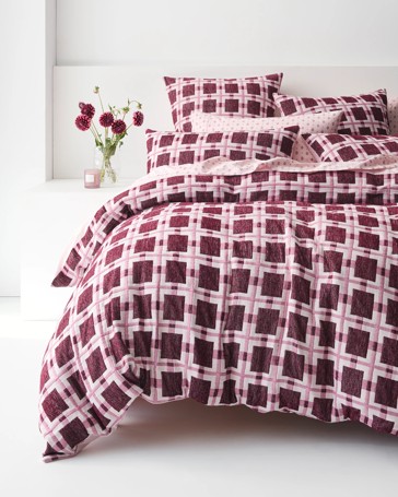 Scarlett Chenille Textured Quilt Cover Set - Sangria