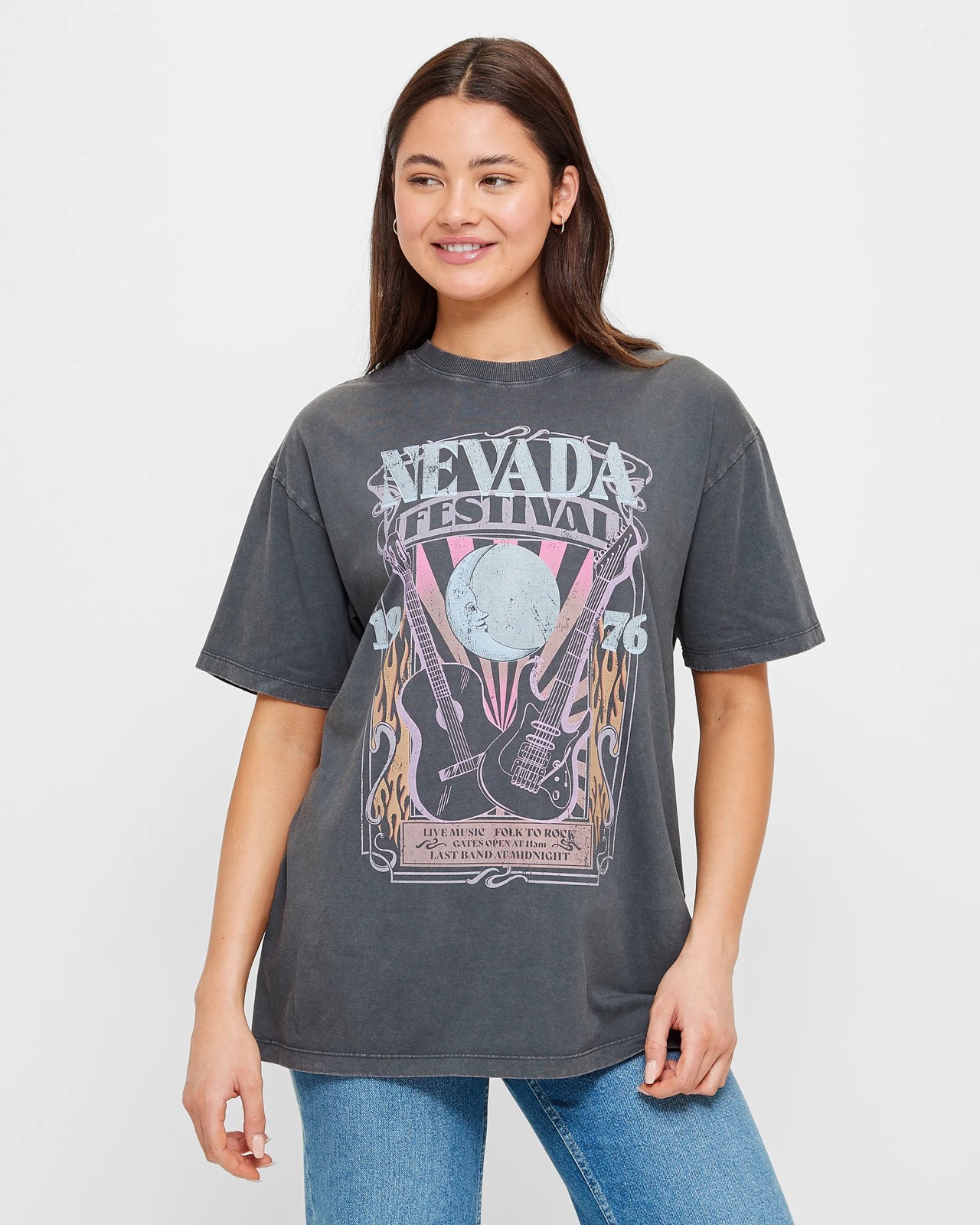 Oversized Tee Lily – main story