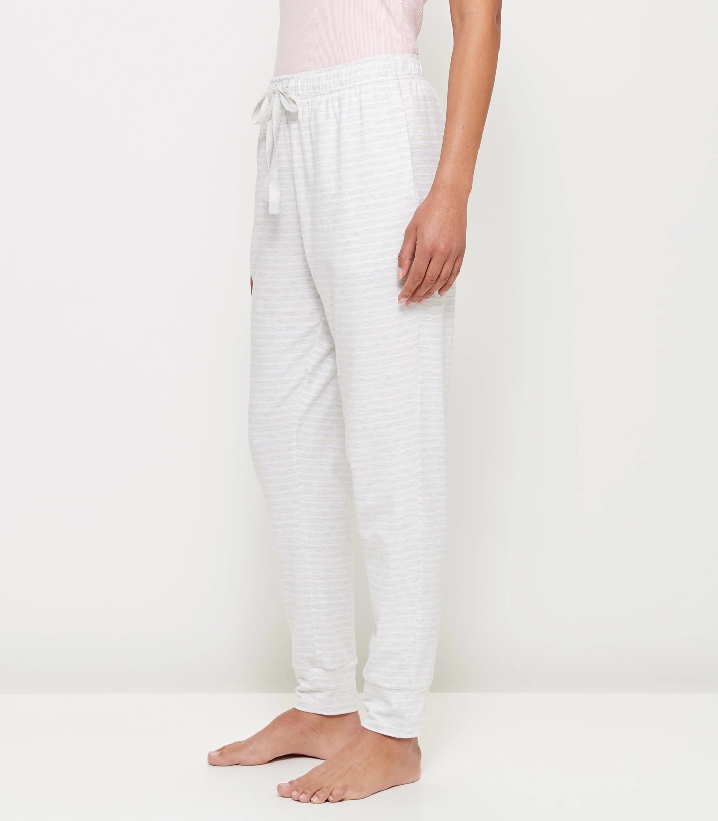 80_68042882_4+262342