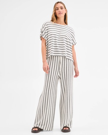 Wide Leg Textured Pants