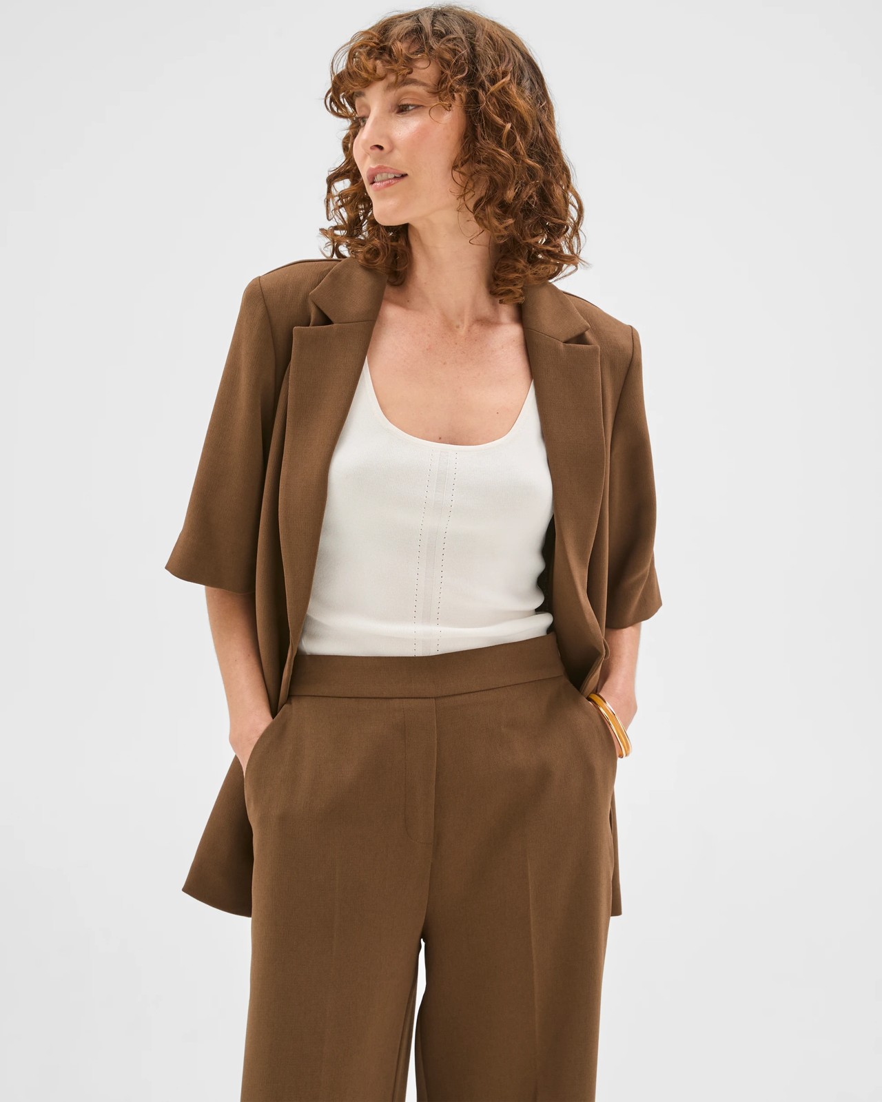 Preview Short Sleeve Tailored Oversized Crepe Blazer - Fall leaf 3 of 6