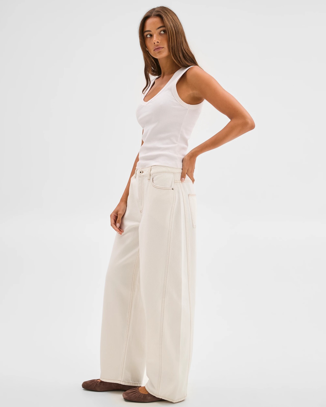 Lily Loves Forward Seam Barrel Leg Jeans 3 of 5