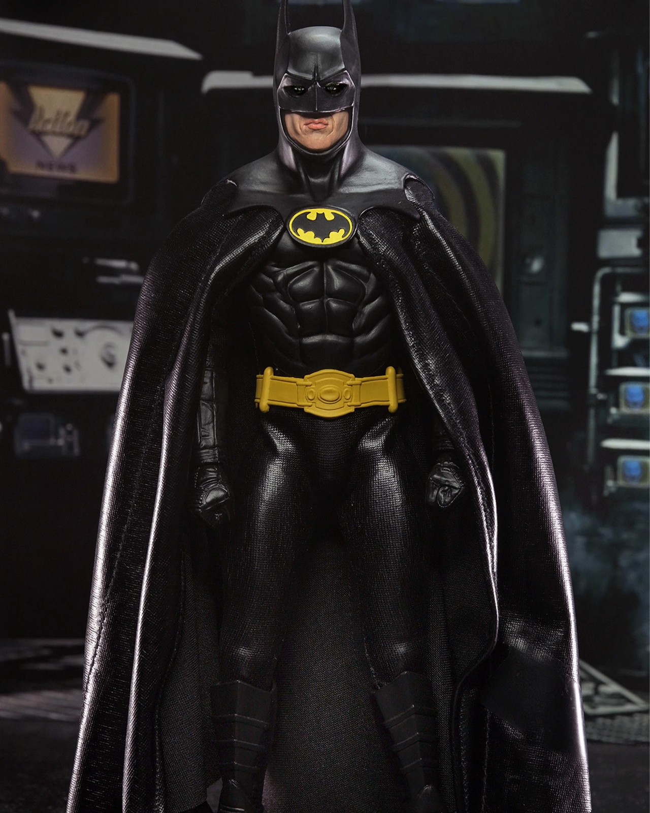 Neca DC Comics Batman (1989 Film) – 8 Inch Scale Clothed Action Figure 4 of 5