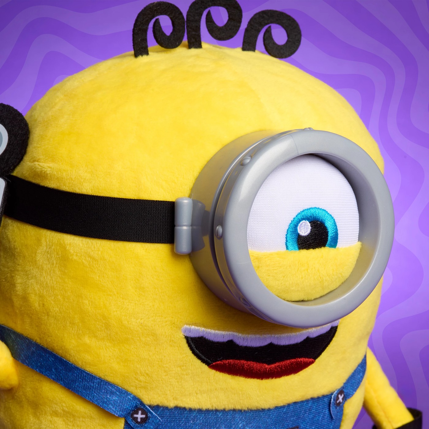 Minions 3 Babbling James Plush Toy 3 of 5