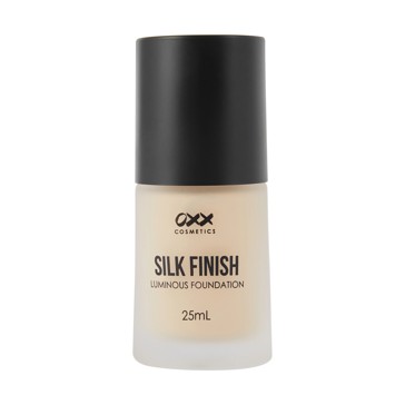 Silk Finish Luminous Foundation  Light Nude 3.8 - OXX Cosmetics