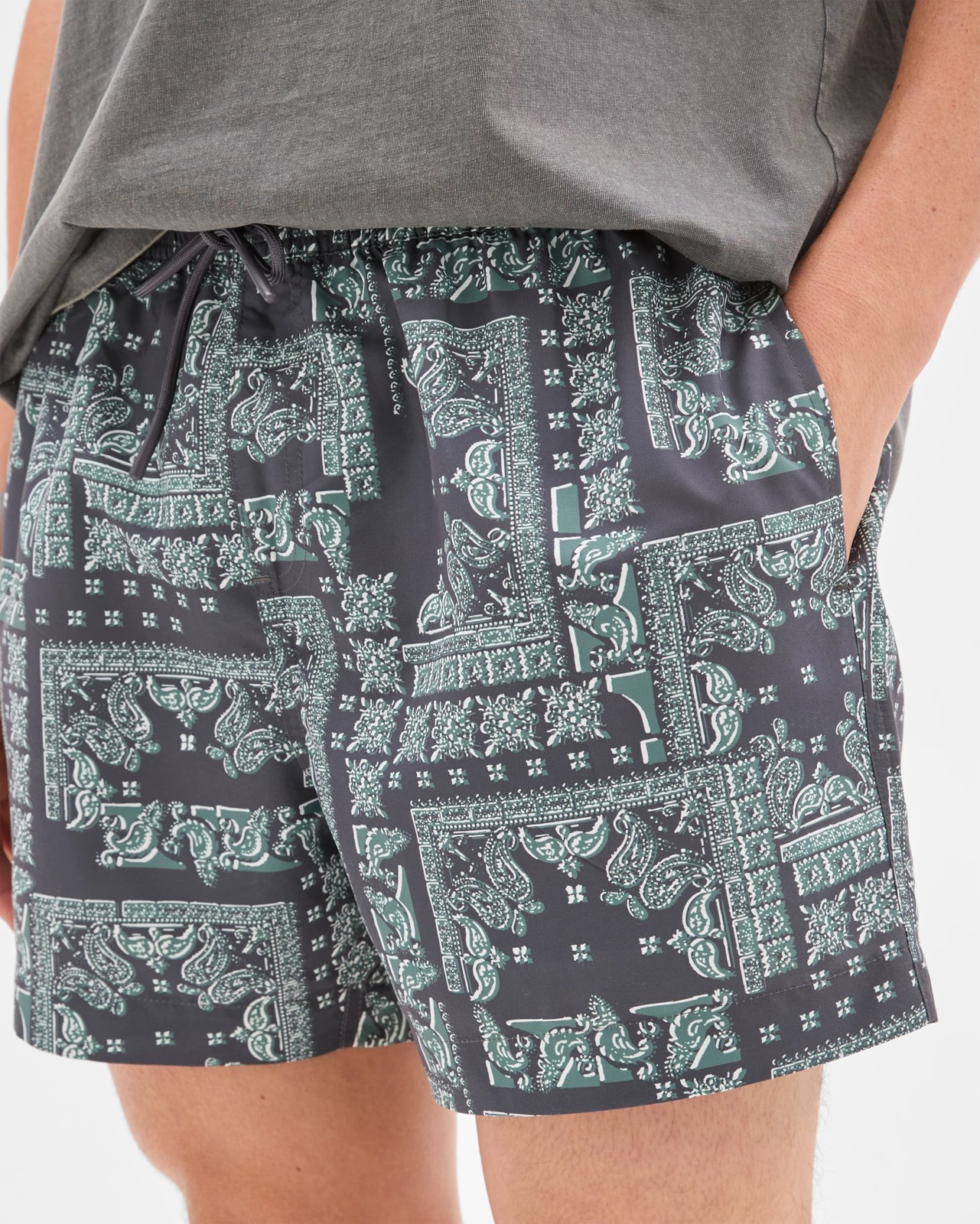 465_71602486_5+465T7160