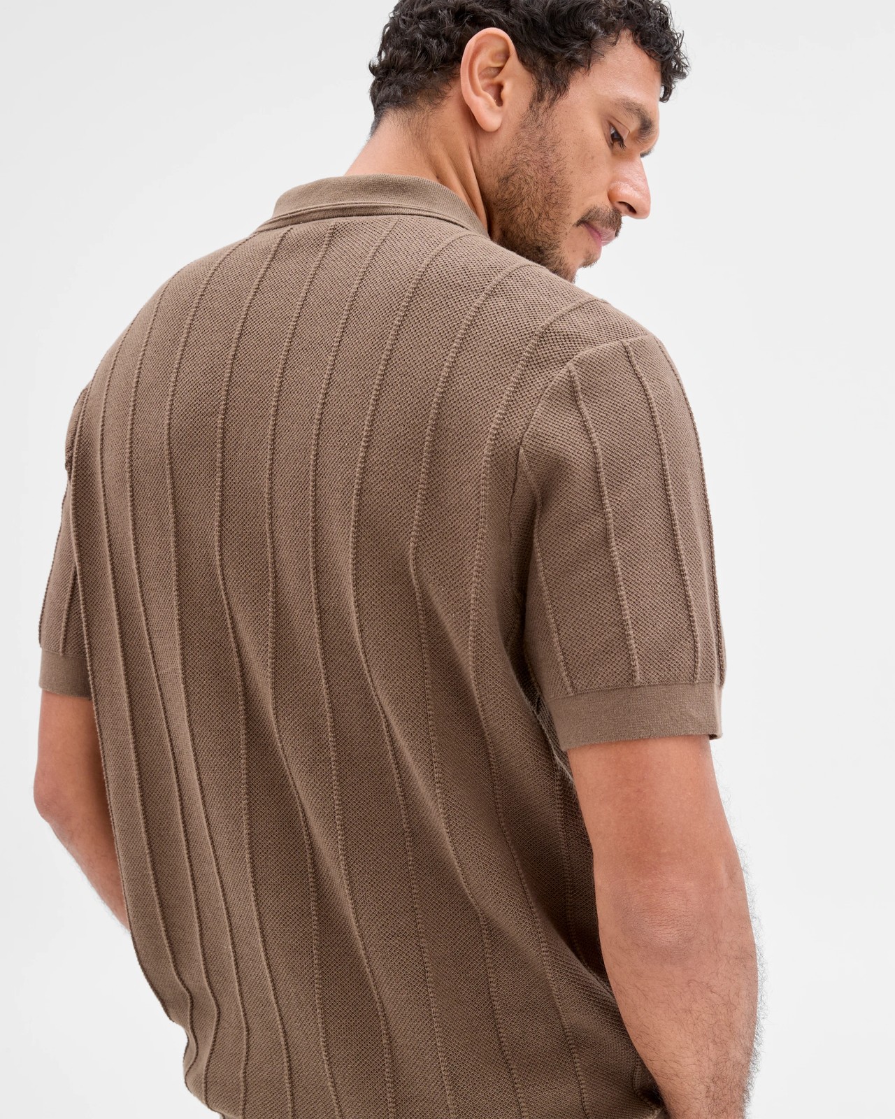 415_71967189_4+415T7196