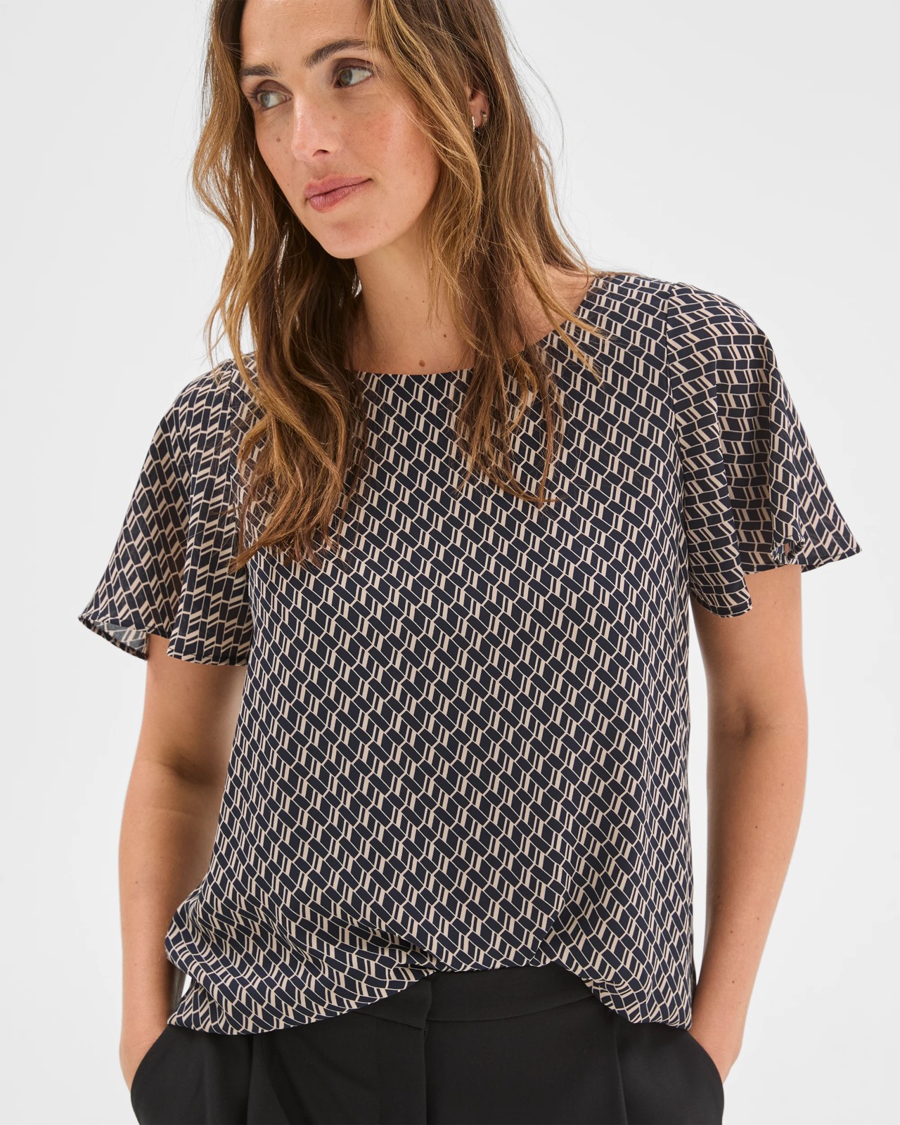 Preview Ella Crew Neck Blouse - Ink Navy Geo 3 of 5