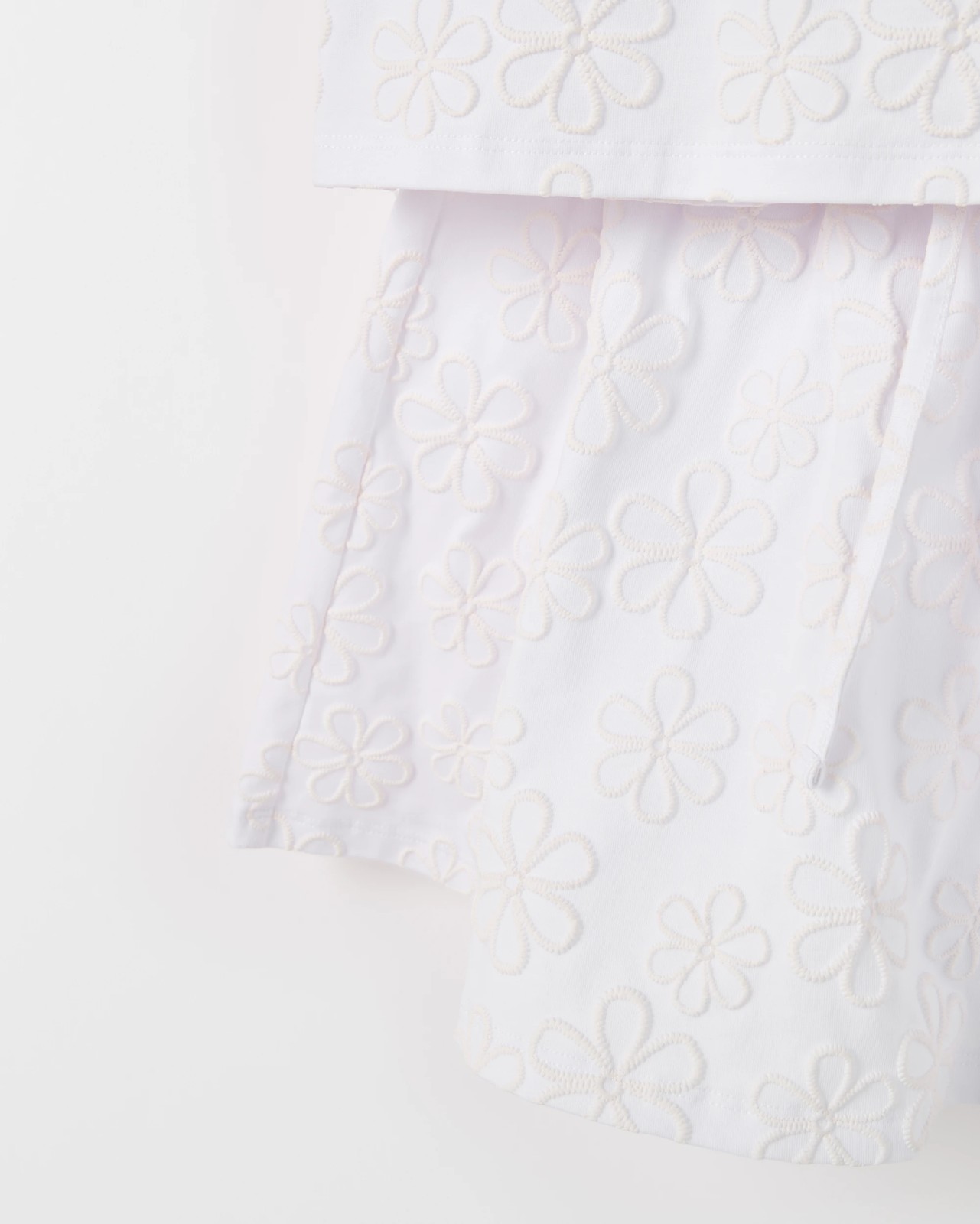 320_71905792_3+320T7190