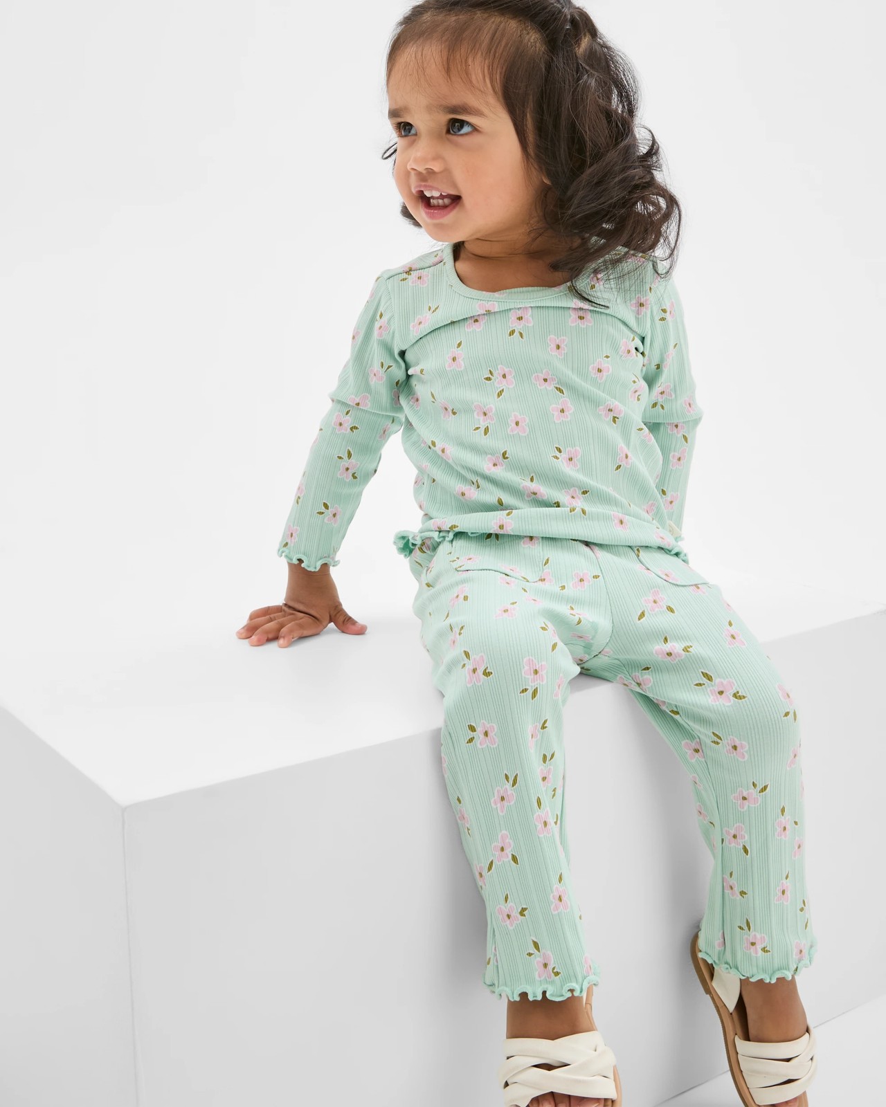 Baby Organic Cotton Ribbed Pocket Front Flare Leggings - Green Daisy 2 of 5