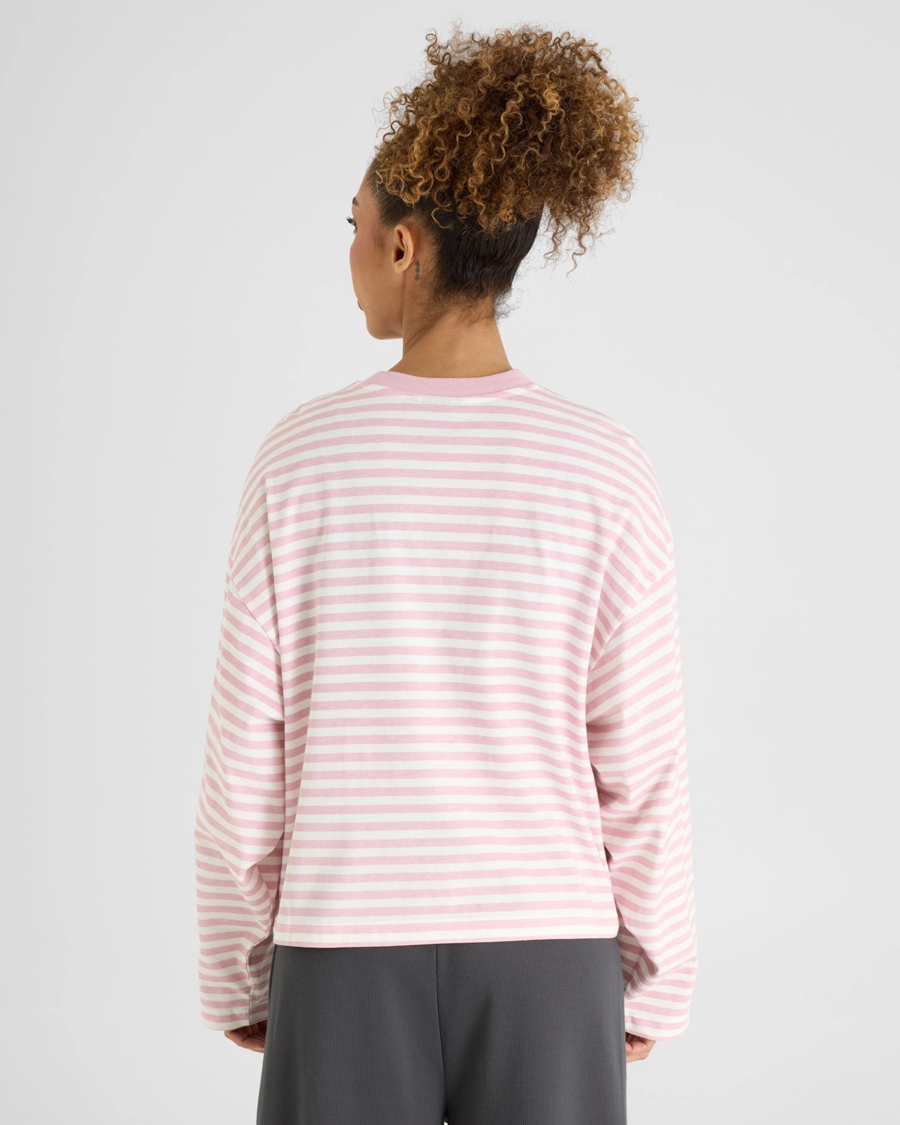 Lonsdale London Boyfriend Long Sleeve T-Shirt - Bleached Mauve 3 of 6