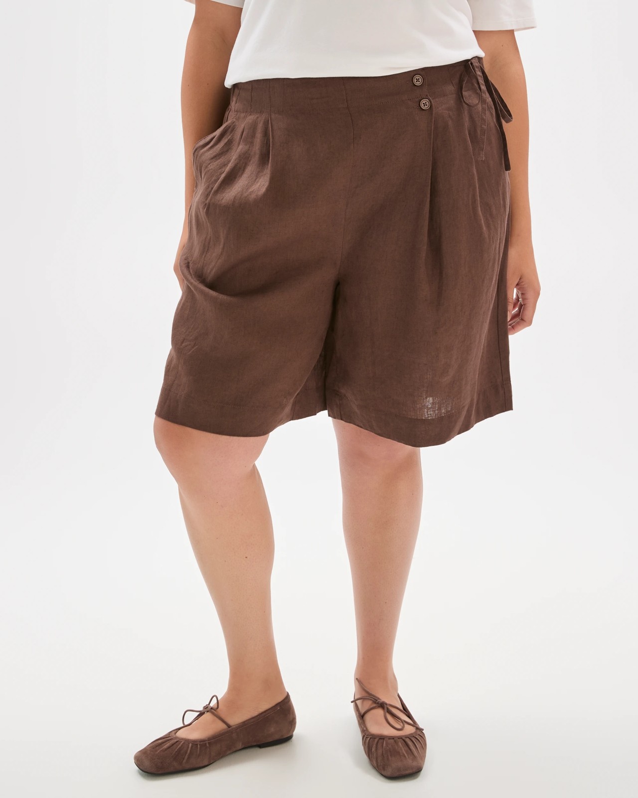 Plus Size European Linen Wrap Shorts 4 of 5