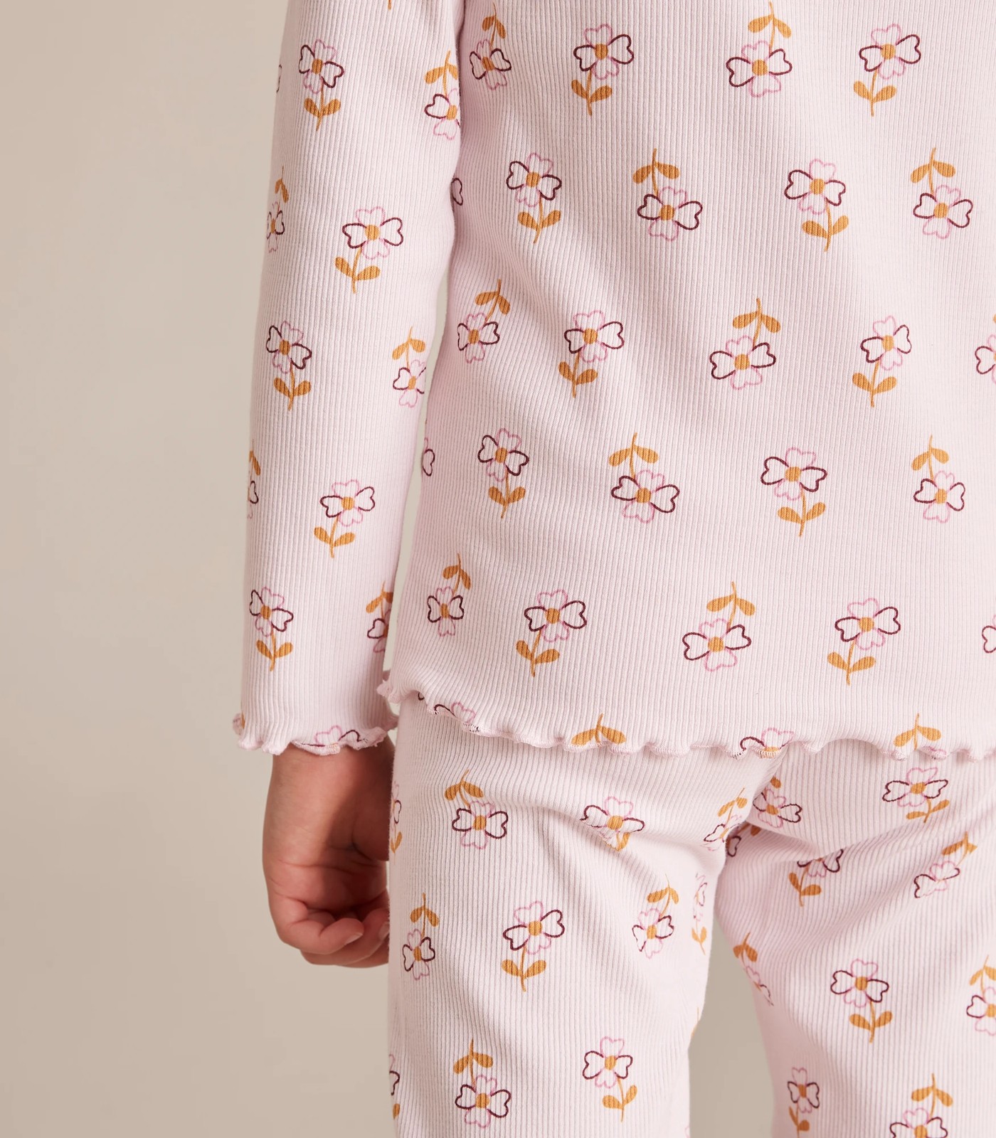 370_67136957_25+222848