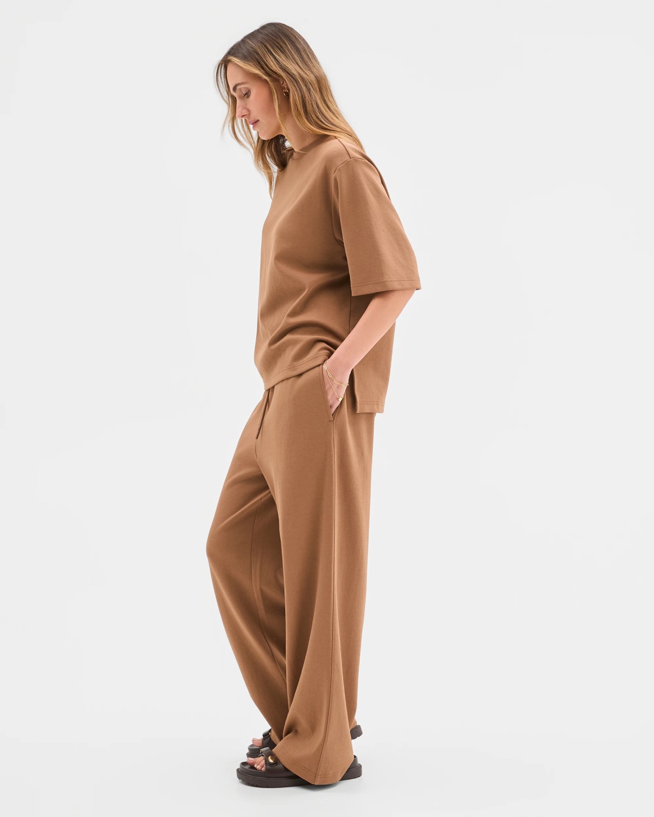 220_72102053_4+220T7210