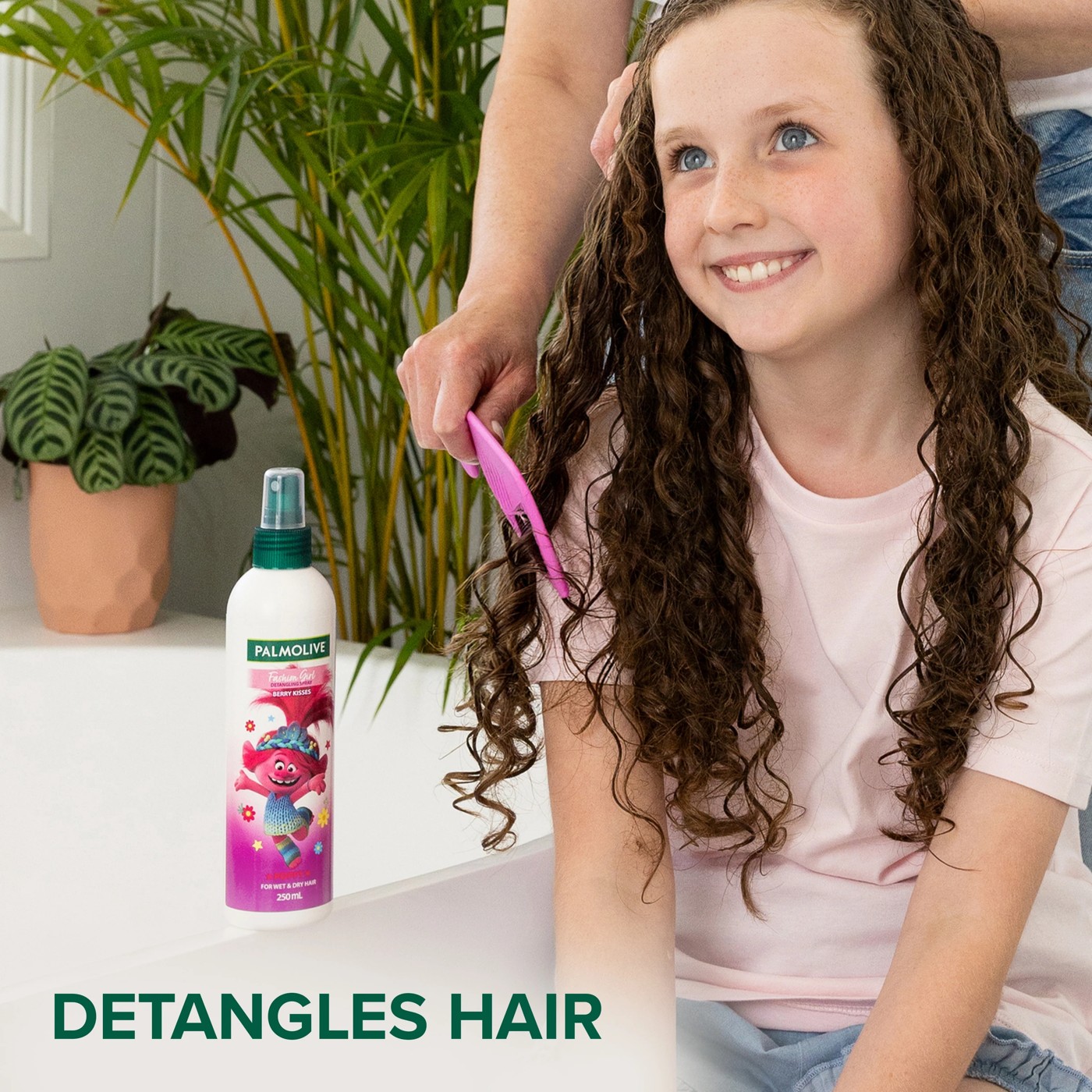 Palmolive Fashion Girl Detangling Spray - Rose Kisses 6 of 6