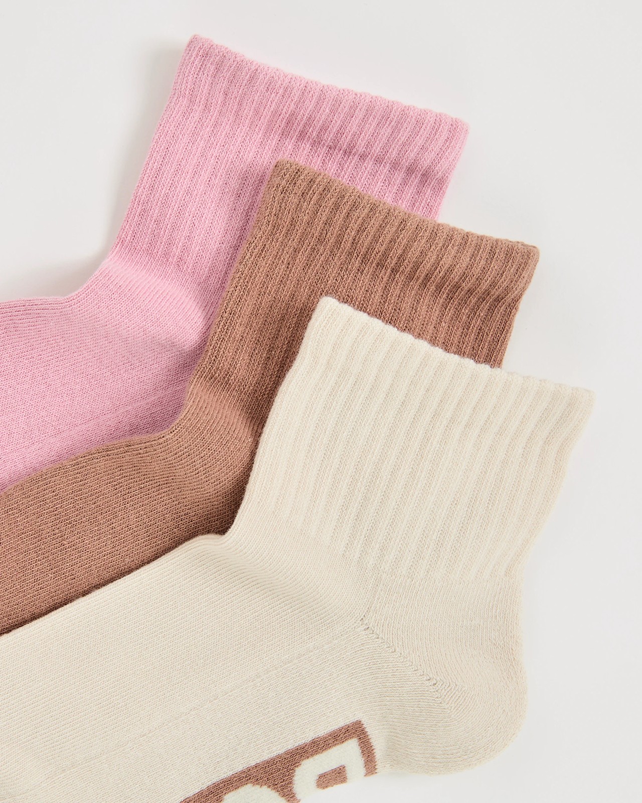 Bonds 3 Pack Quarter Crew Socks 2 of 3