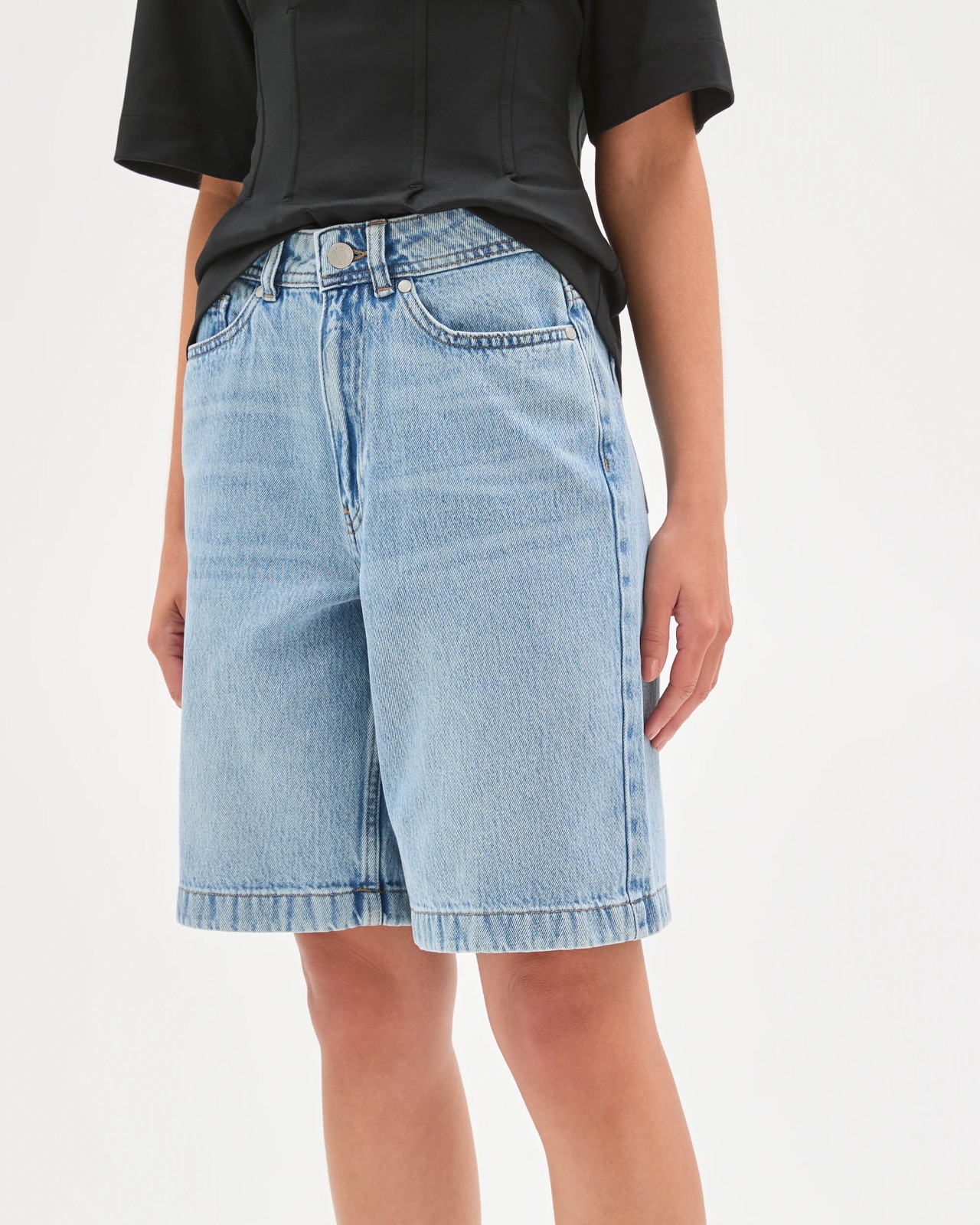 Petites Airloom Longline Bermuda Denim Shorts 3 of 5