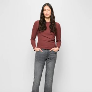 Mid Rise Ankle Length Slim Cut Turn Up Denim Jeans