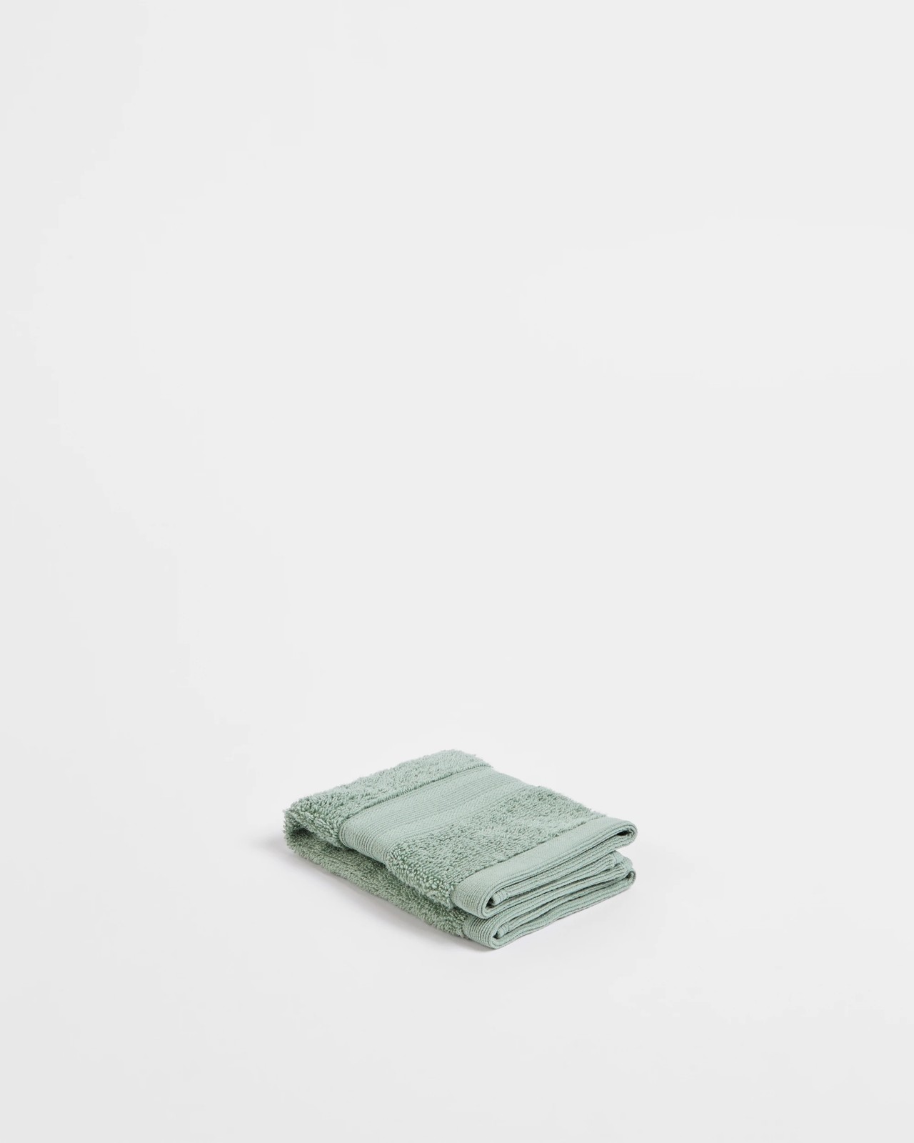 590_71696454_2+590T7169